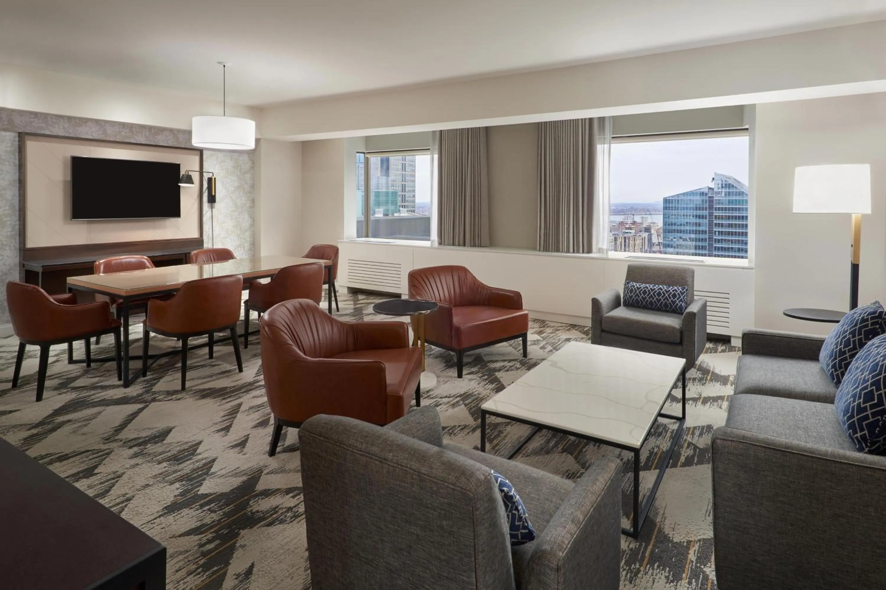 Living room in Le Centre Sheraton Montreal Hotel