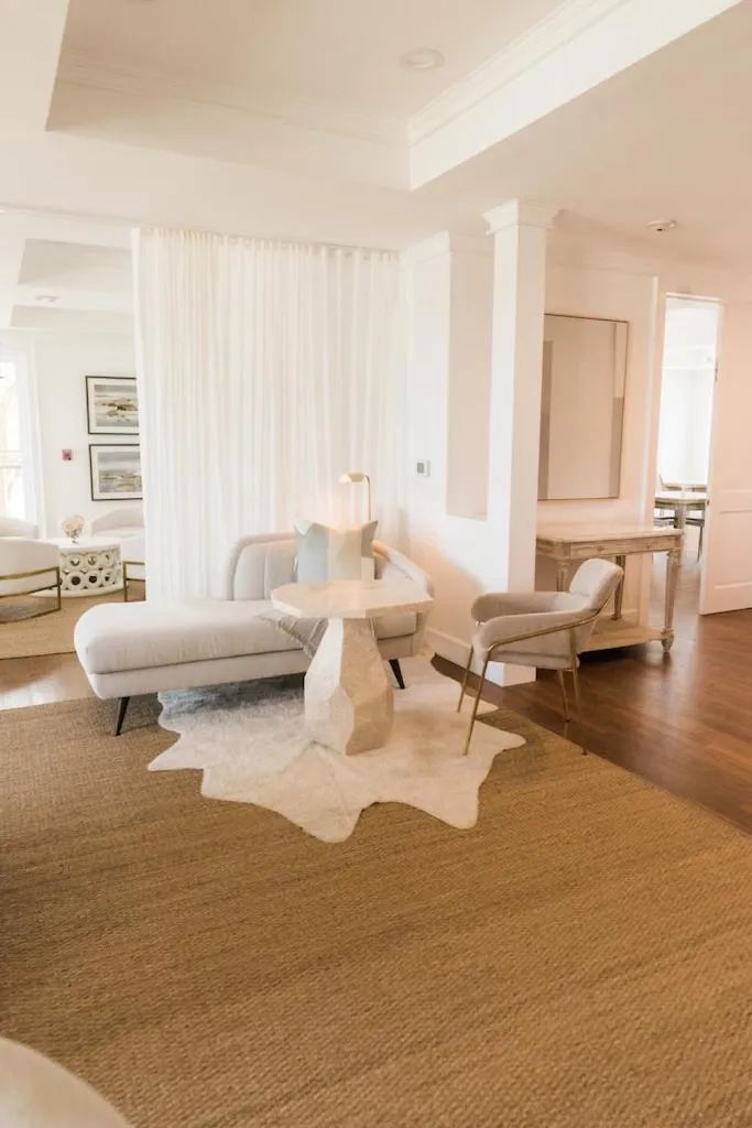 Living room, Bed in Oyster Bay Boutique Hotel