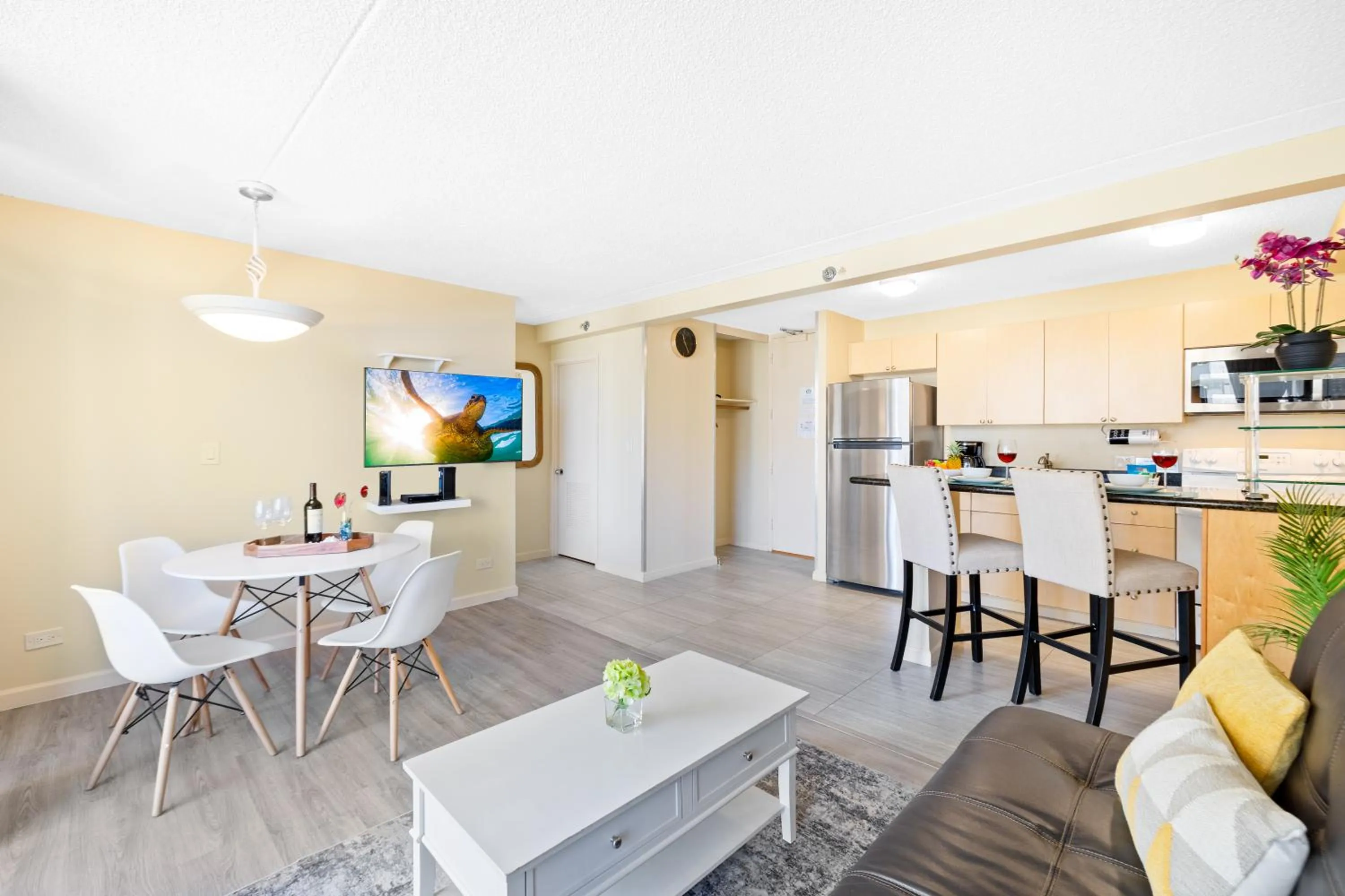 TV and multimedia in Diamond Head View Close to Waikiki Beach with Parking