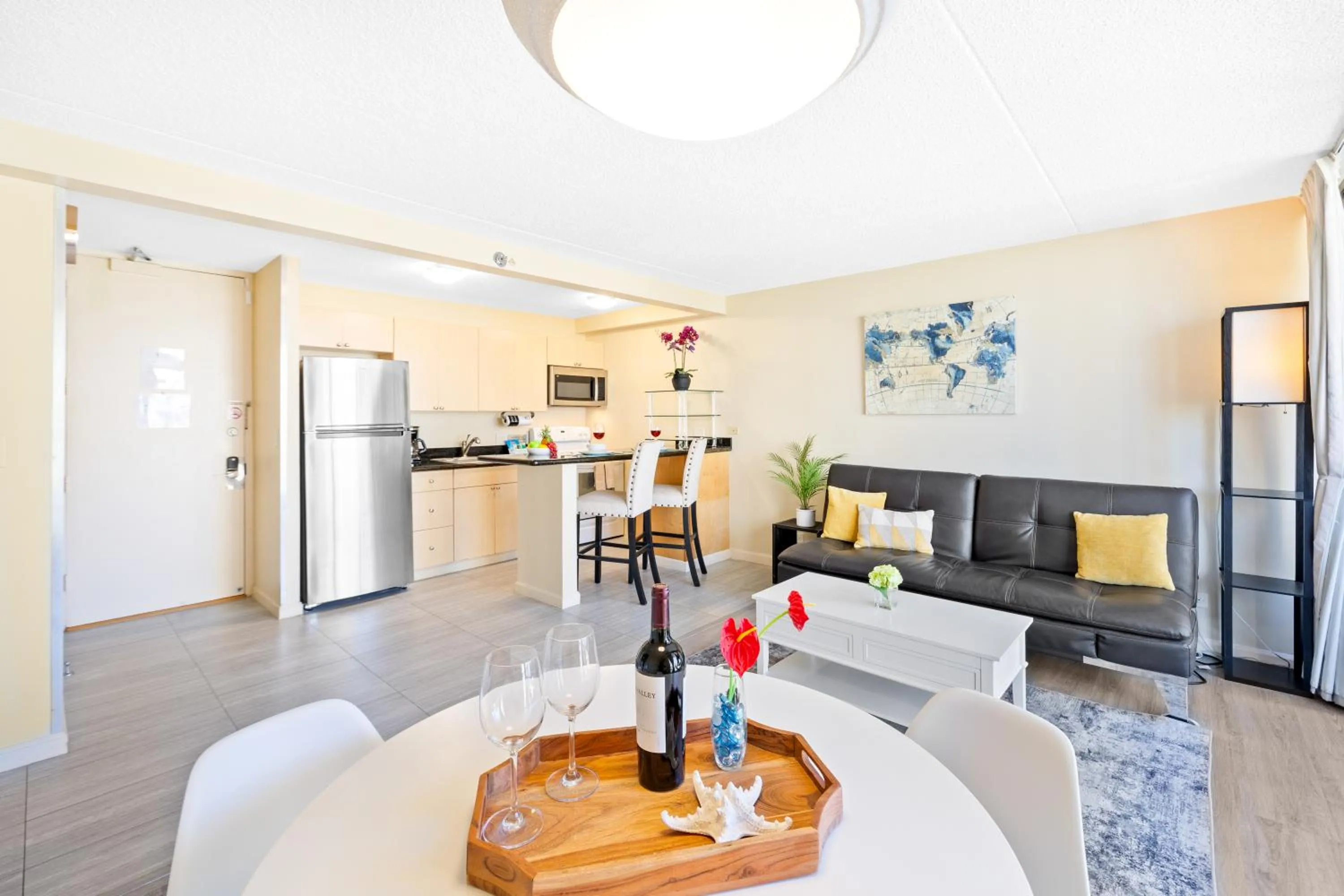 Kitchen or kitchenette in Diamond Head View Close to Waikiki Beach with Parking