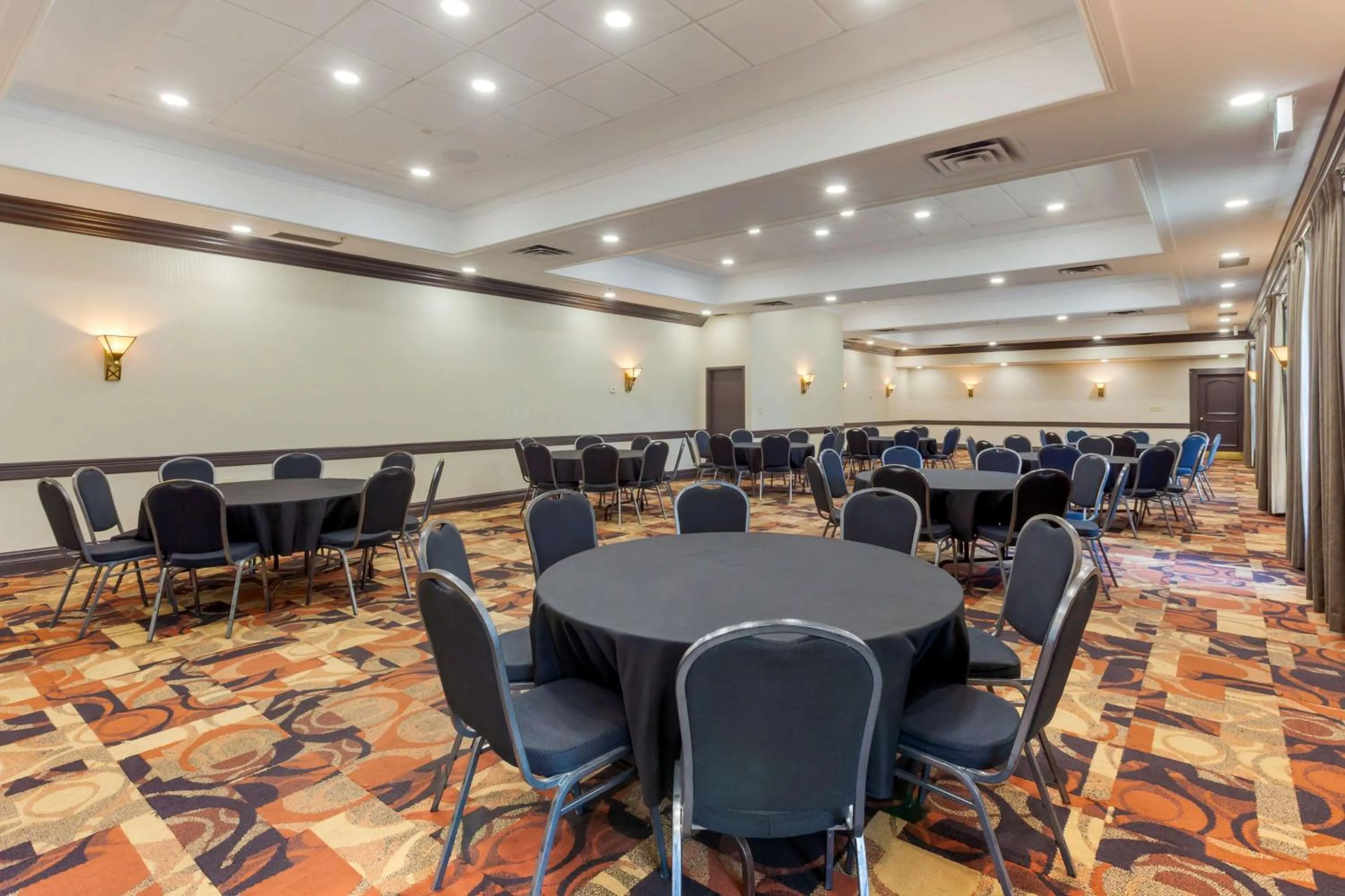 Meeting/conference room in Best Western Plus Toronto Airport Hotel