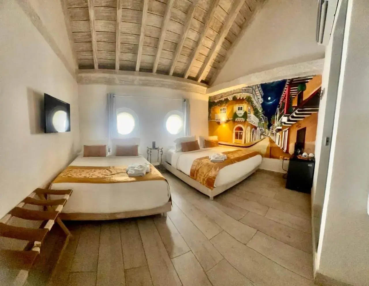 Deluxe Queen Room with Two Queen Beds in Hotel Boutique Callecitas de San Diego Deluxe Queen Room with Two Queen Beds in Hotel Boutique Callecitas de San Diego