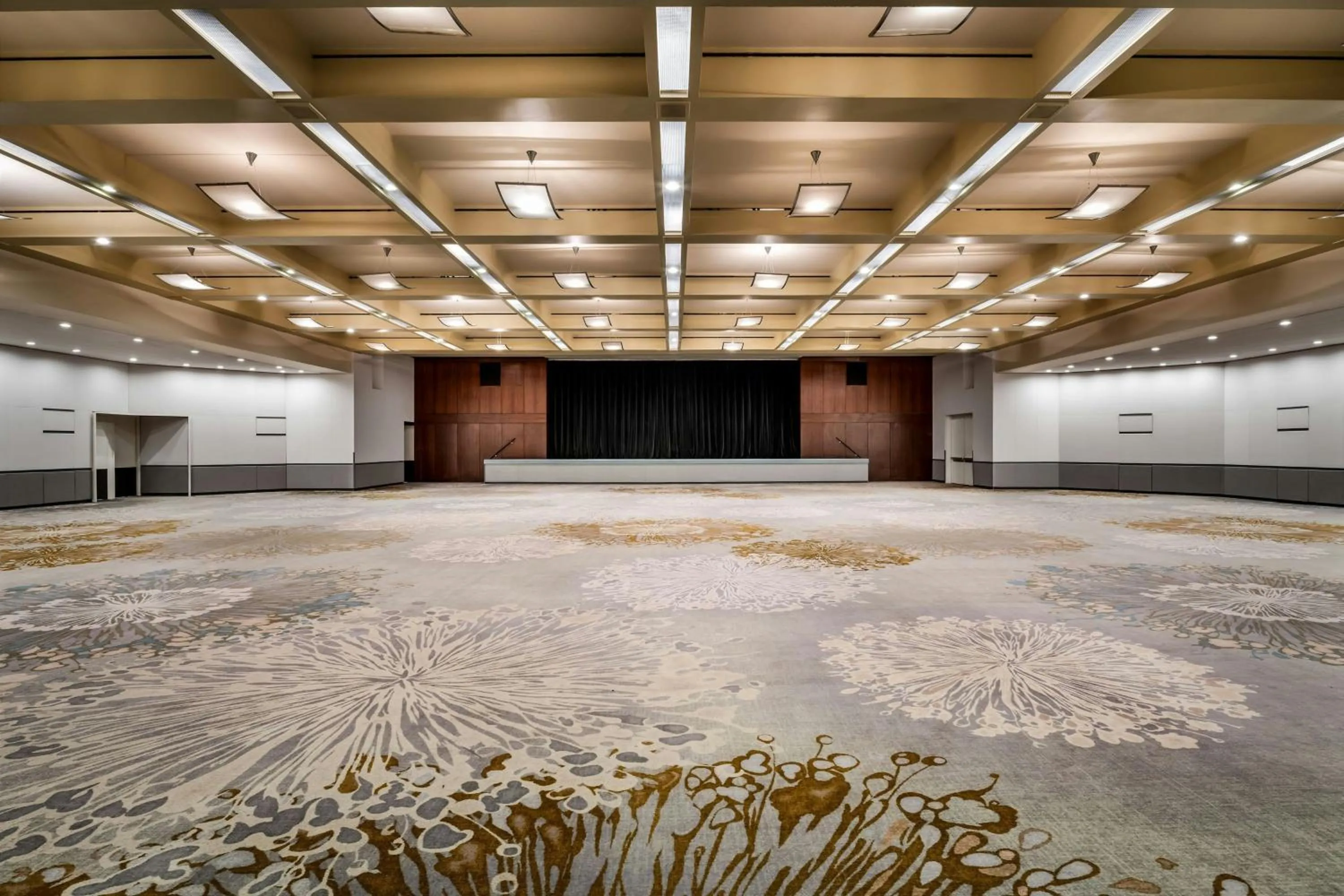 Meeting/conference room in The Westin Harbour Castle, Toronto
