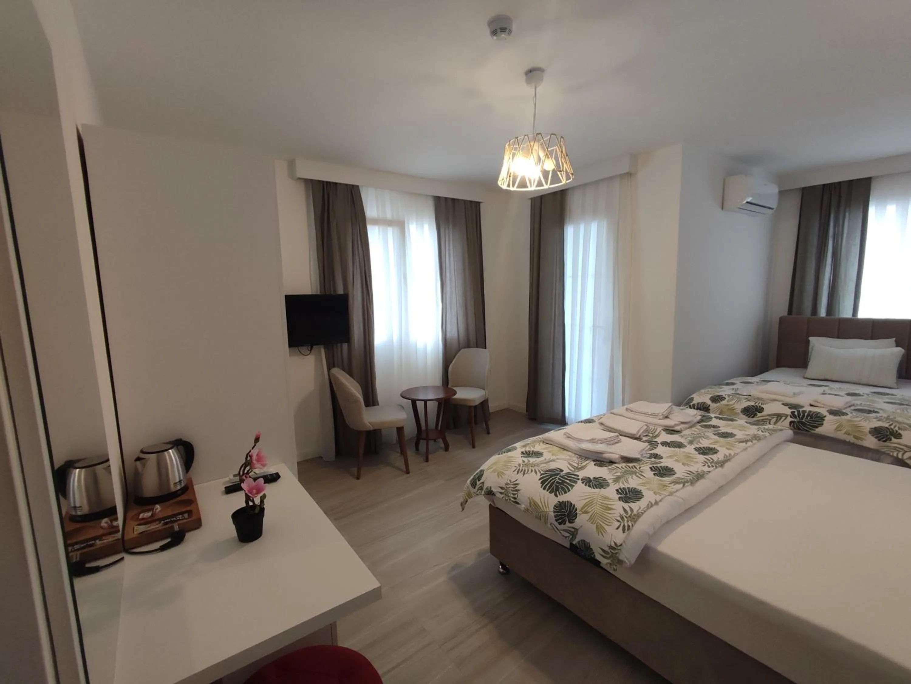 Photo of the whole room, Bed in Tepehan by Özkul