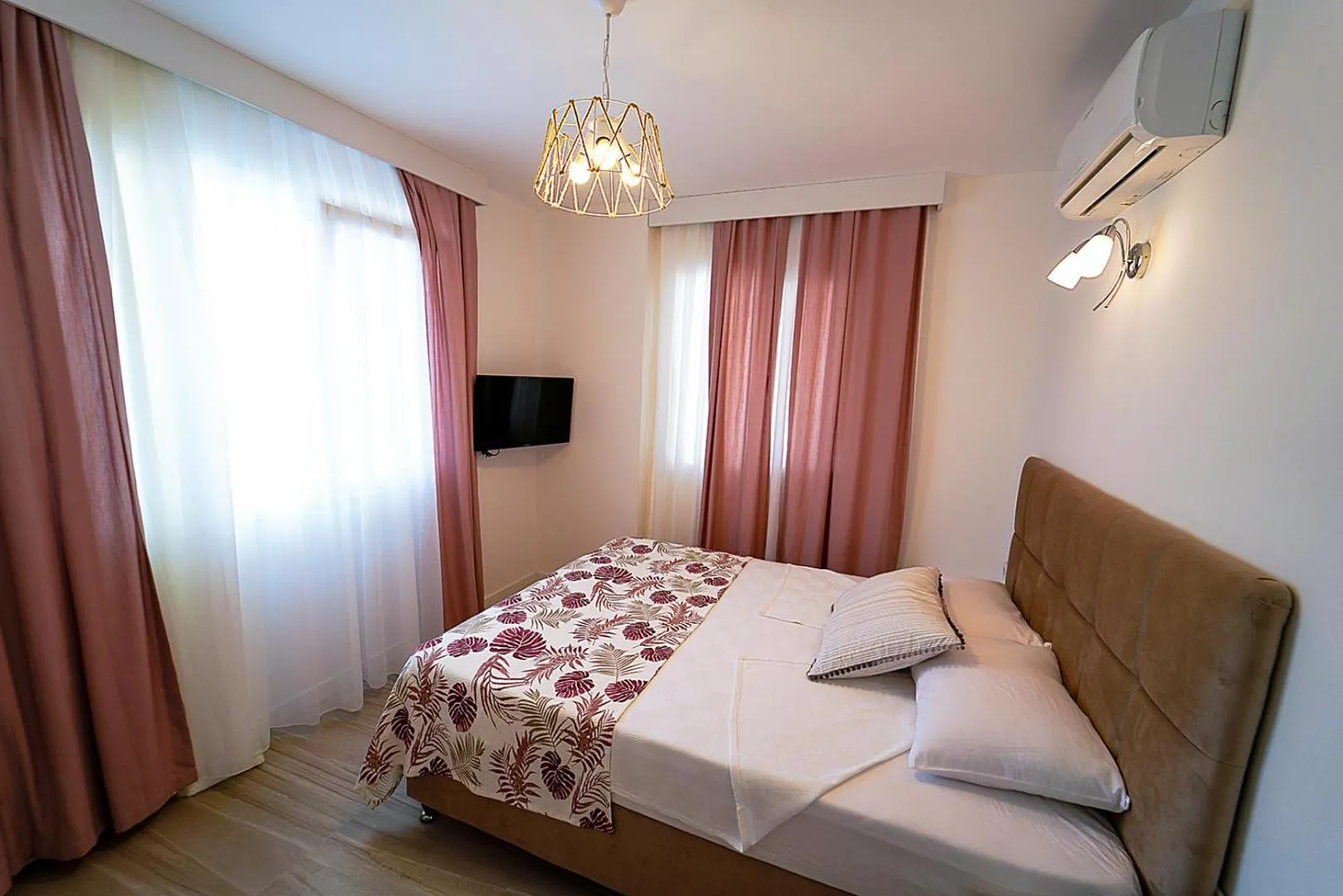 Bed in Tepehan by Özkul