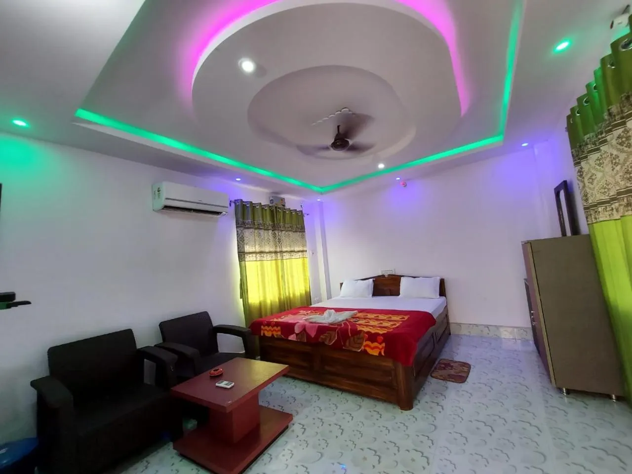 Bed in Swastik Resort Tajpur