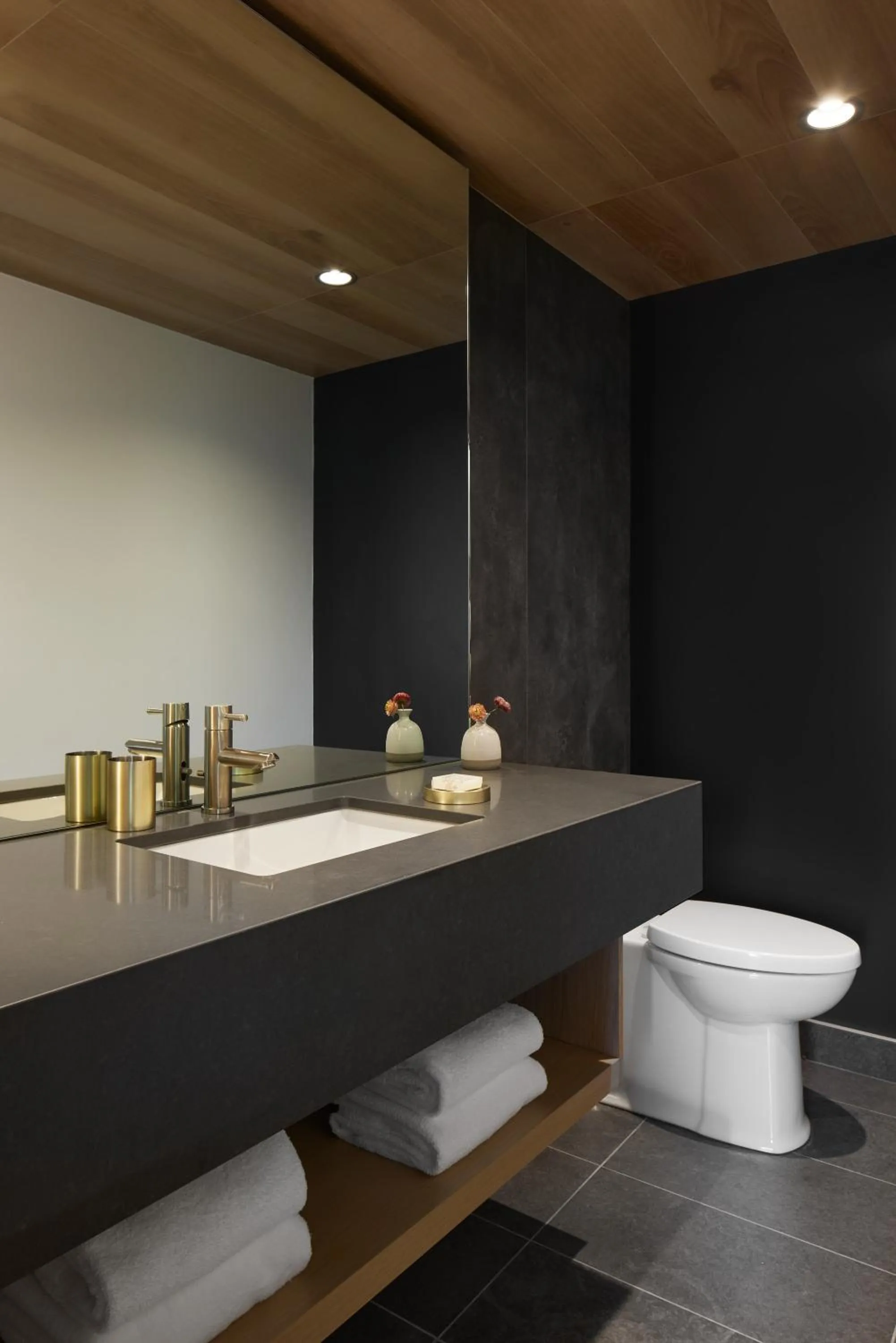 Bathroom in Hôtel de l'ITHQ