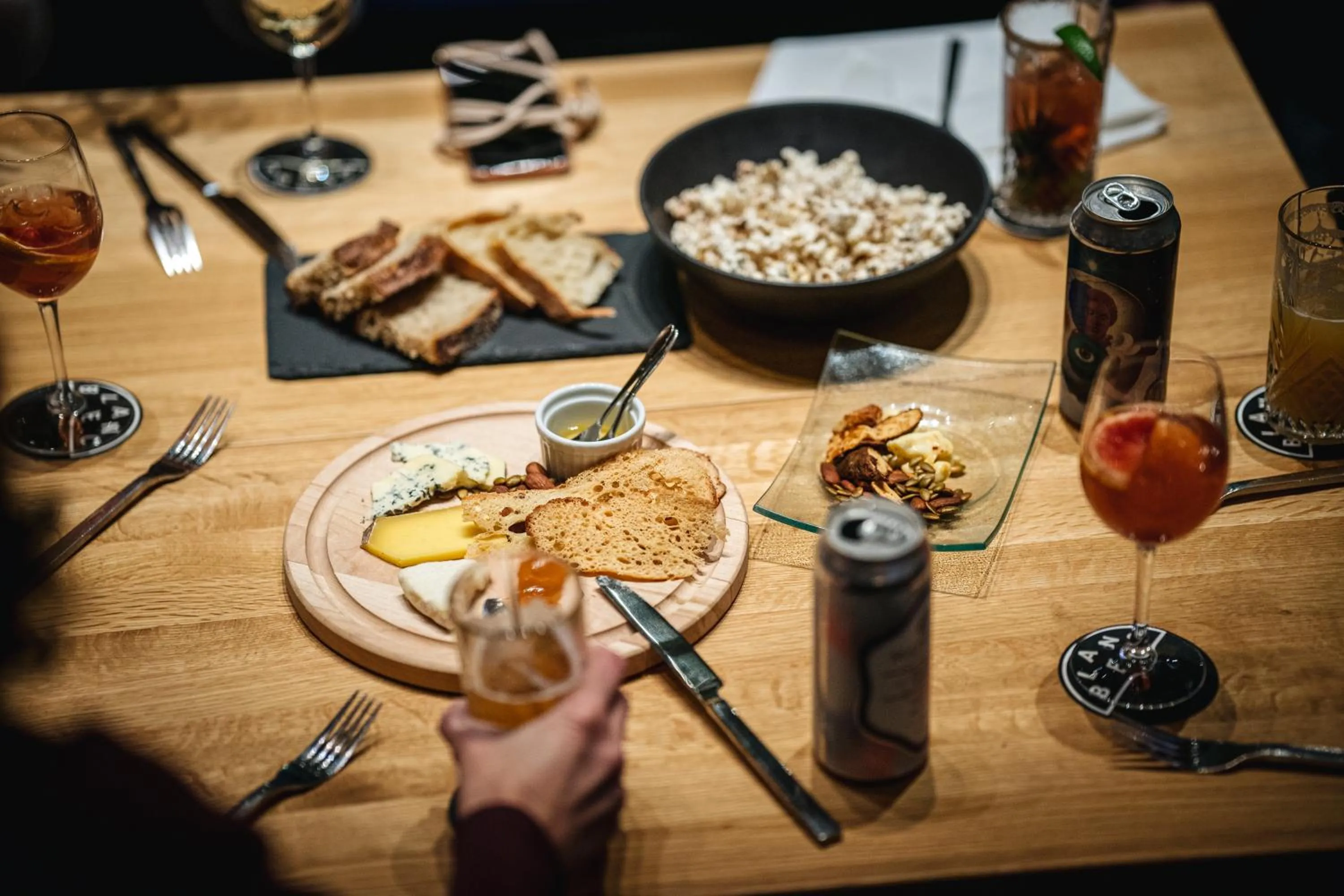 Food and drinks in Hôtel de l'ITHQ