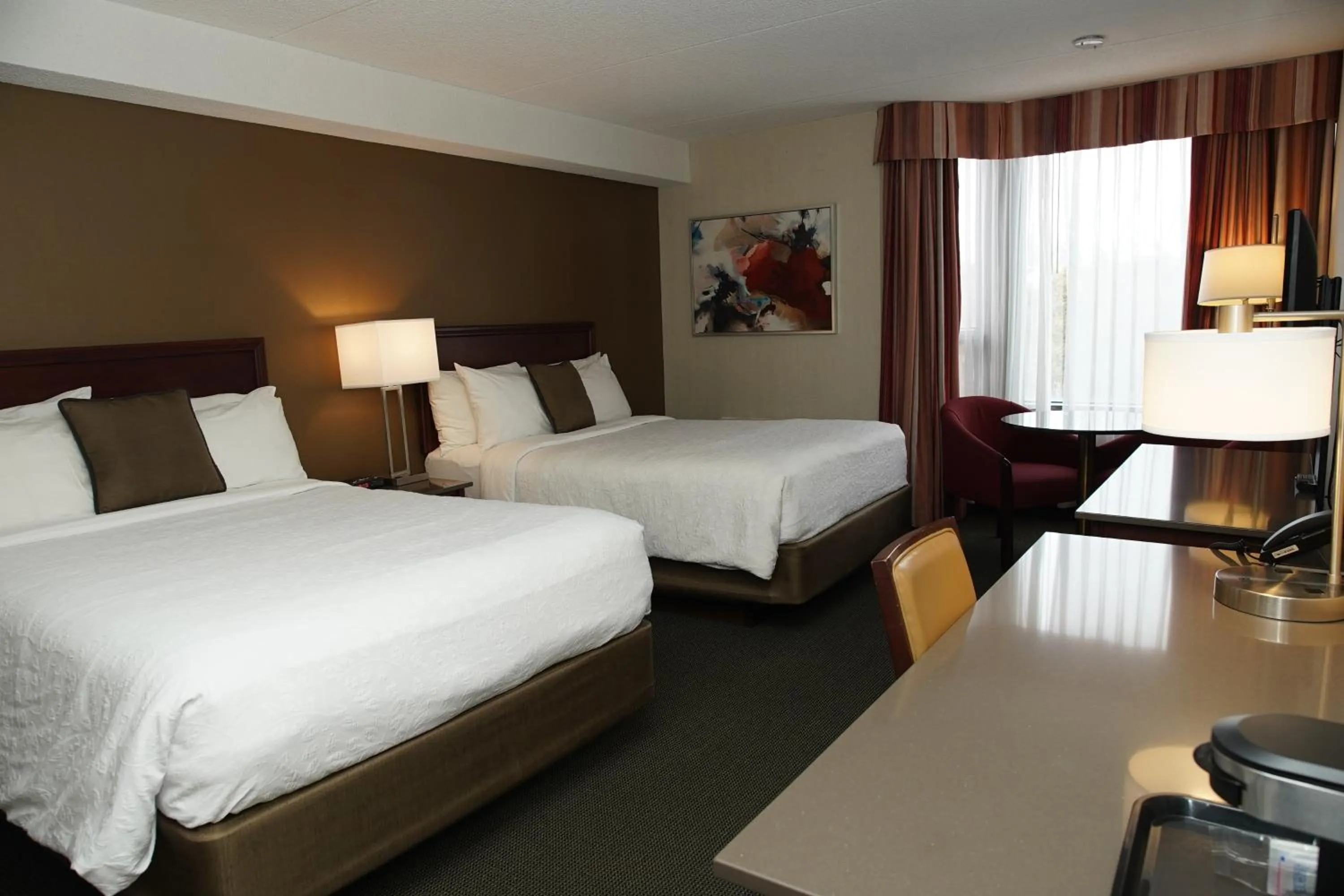 Bed in Hôtel WelcomInns