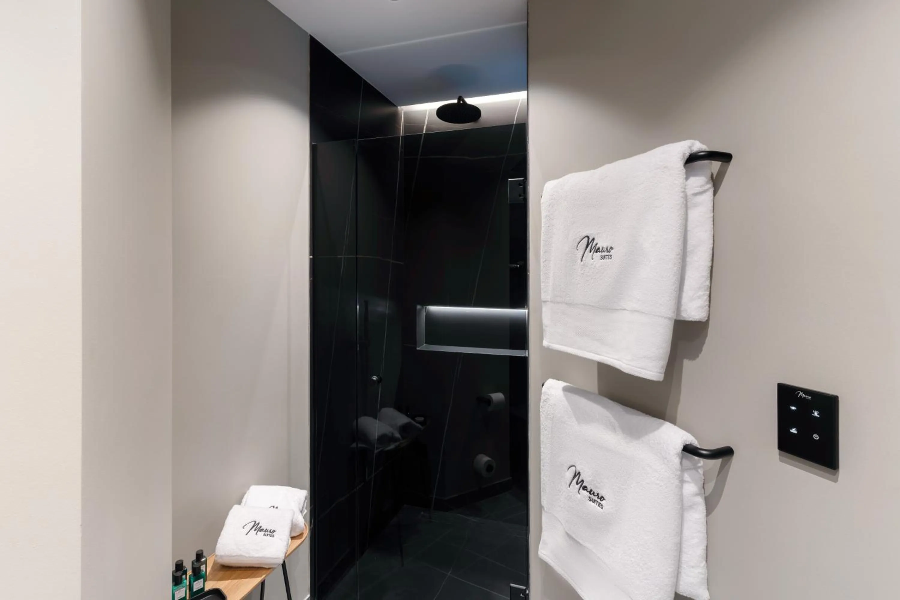 Shower in Mauro Suites