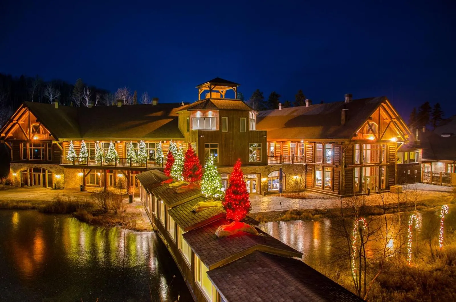 Night in Auberge du Lac Taureau et Condos