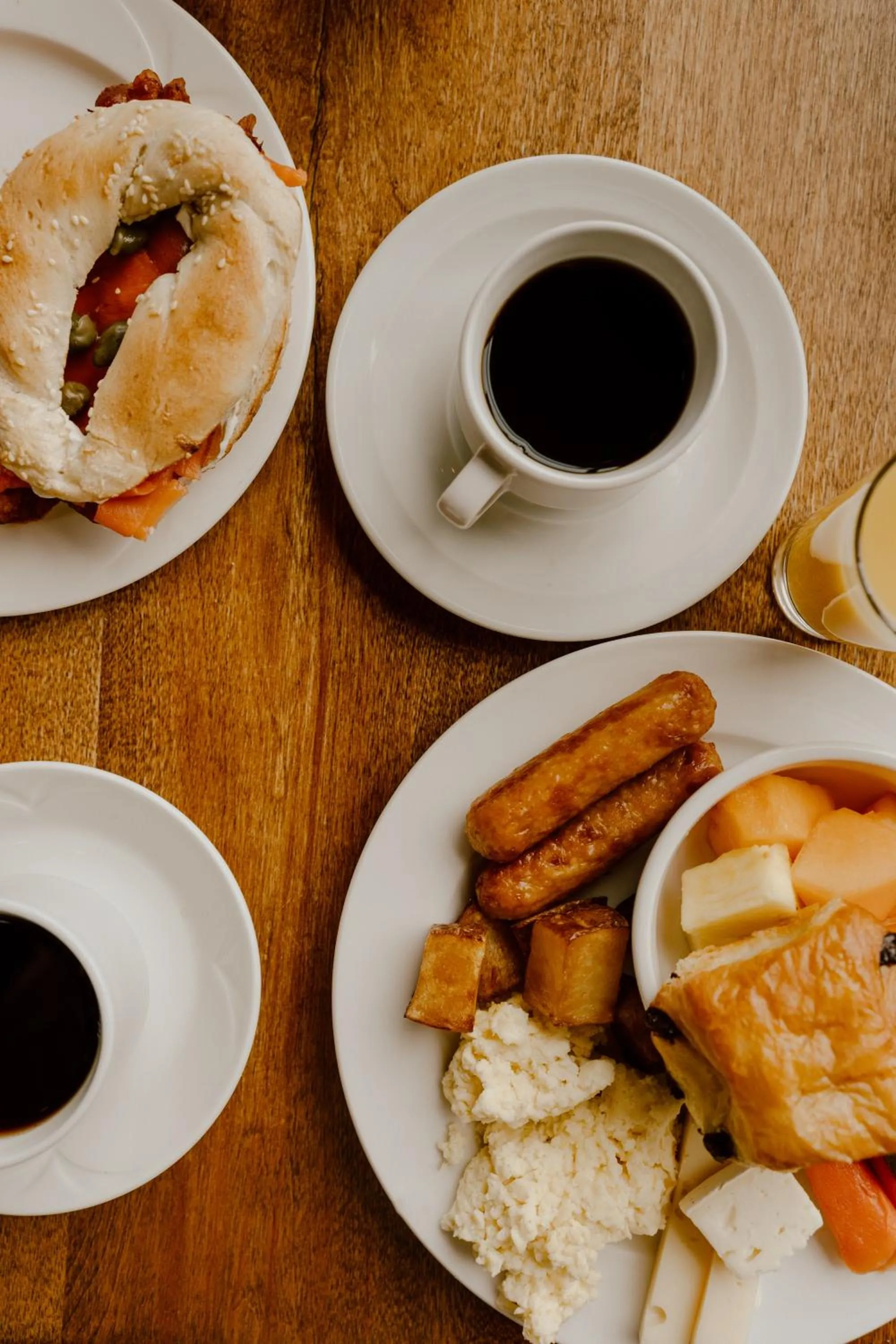 Breakfast in Auberge du Lac Taureau et Condos