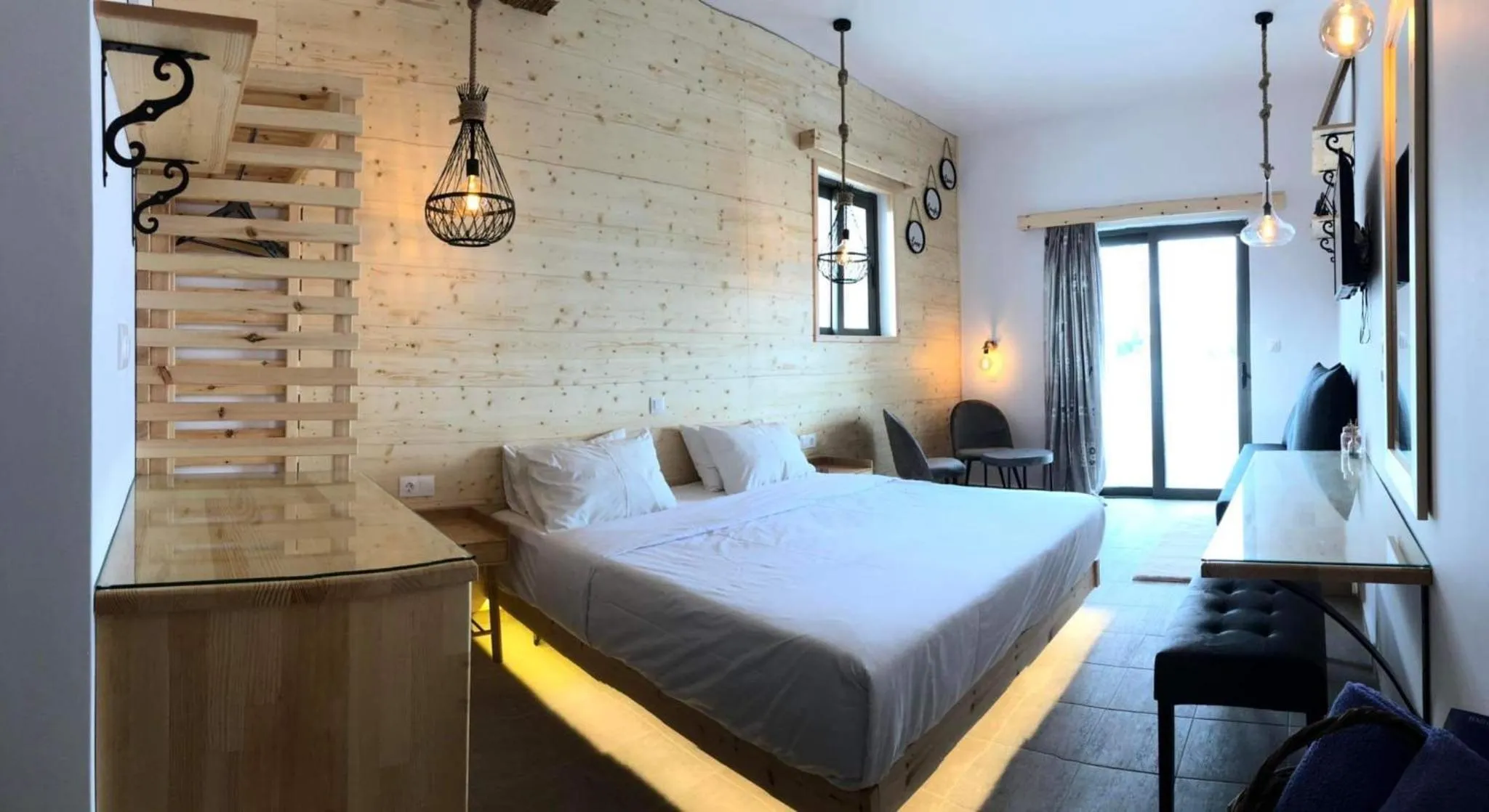 Bed in Penélope Hotel