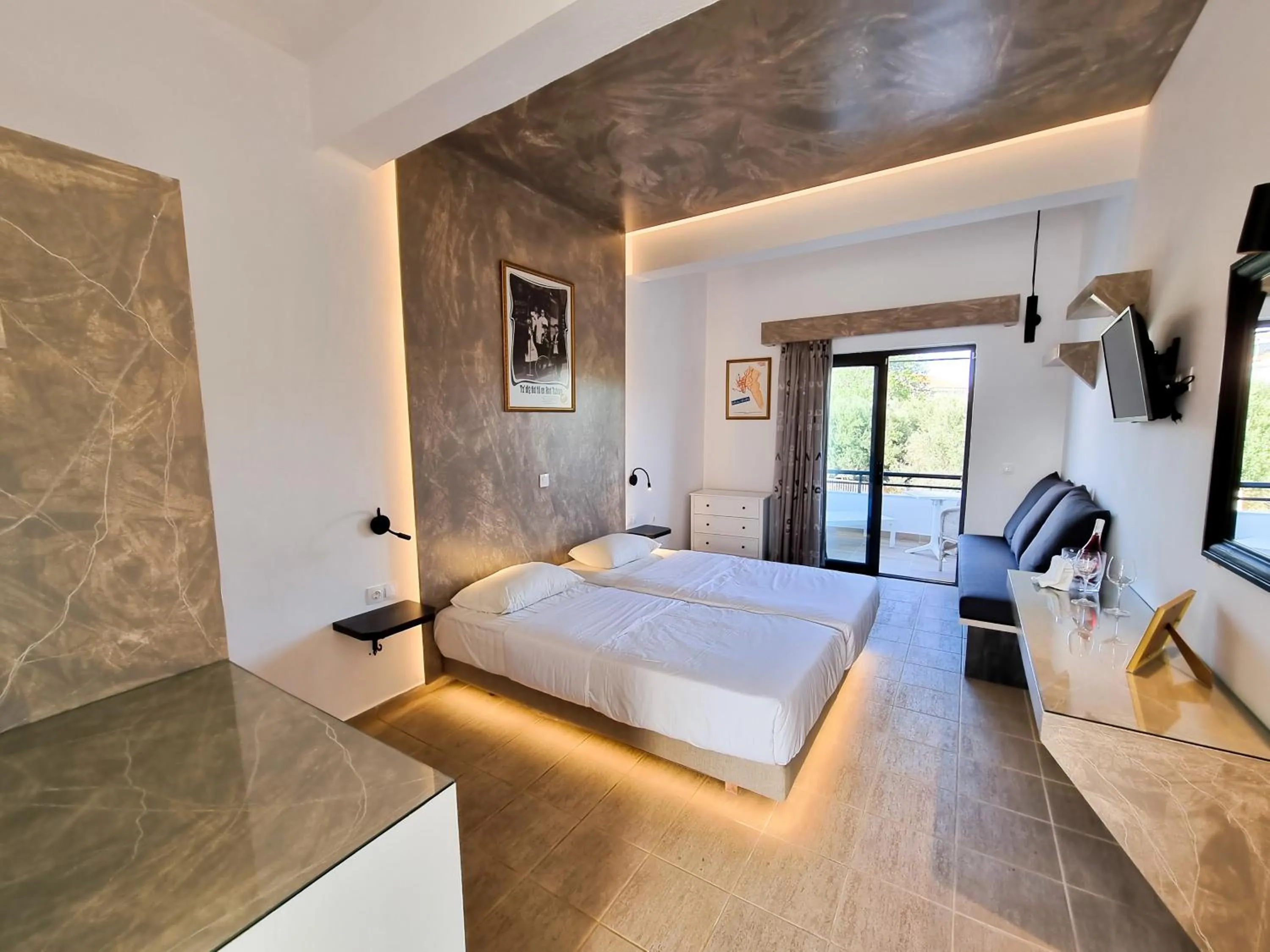 Photo of the whole room, Bed in Penélope Hotel