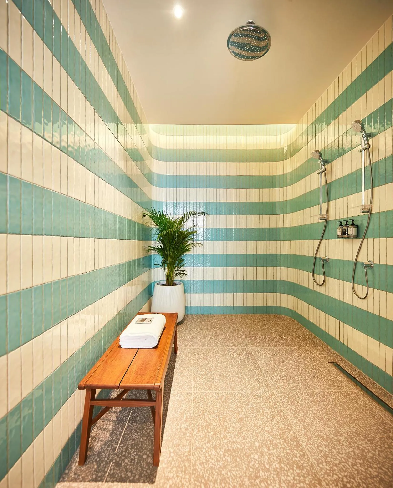 Shower in The Standard, Hua Hin