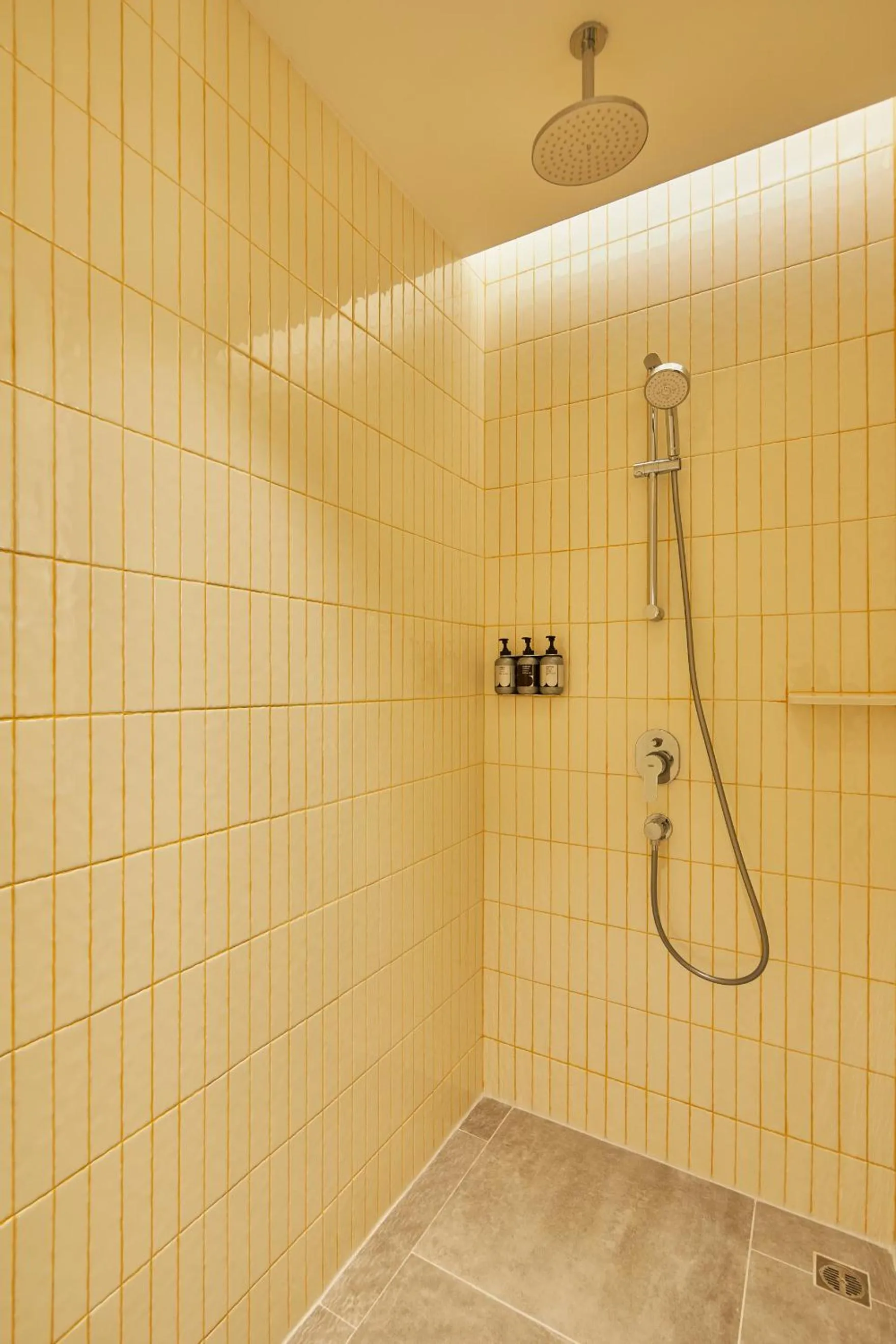 Shower in The Standard, Hua Hin