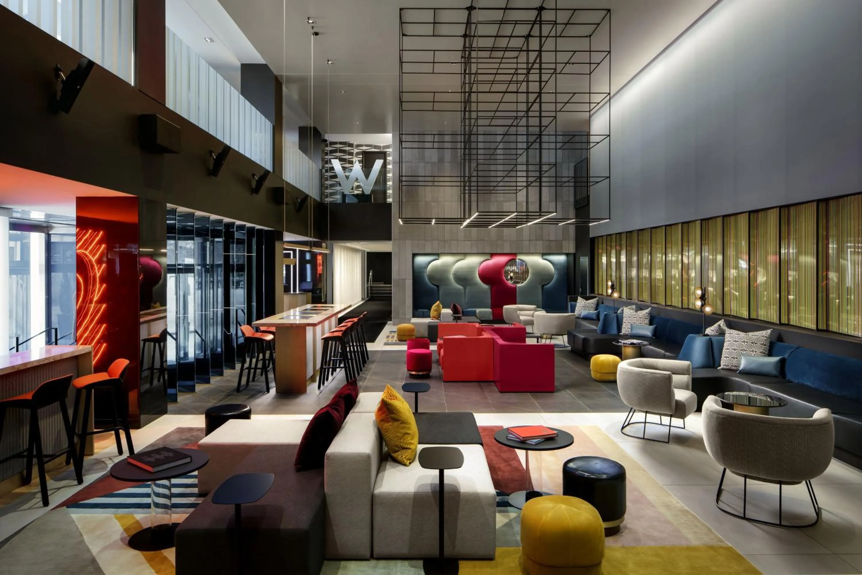 Lounge or bar in W Montreal