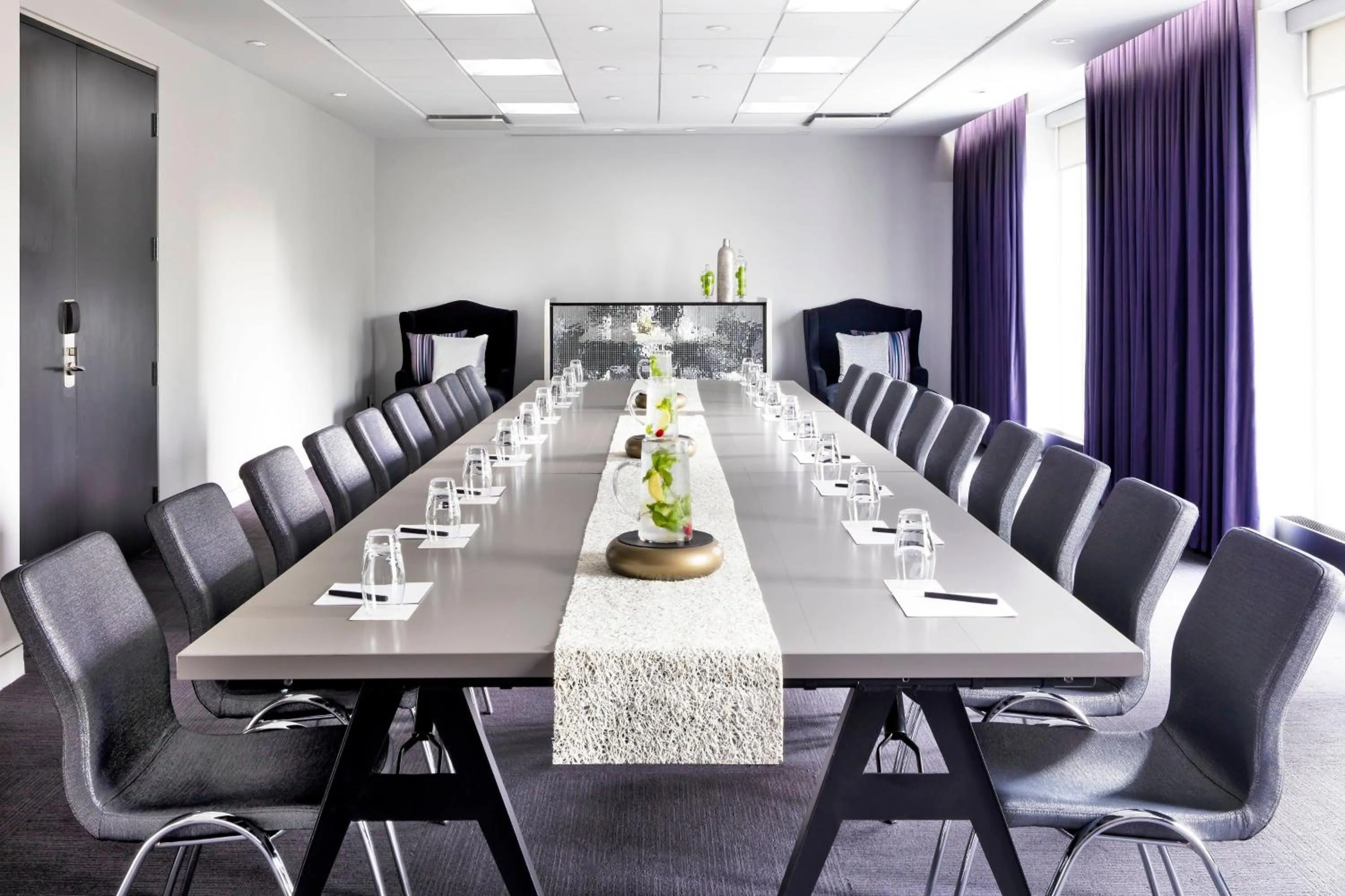 Meeting/conference room in W Montreal