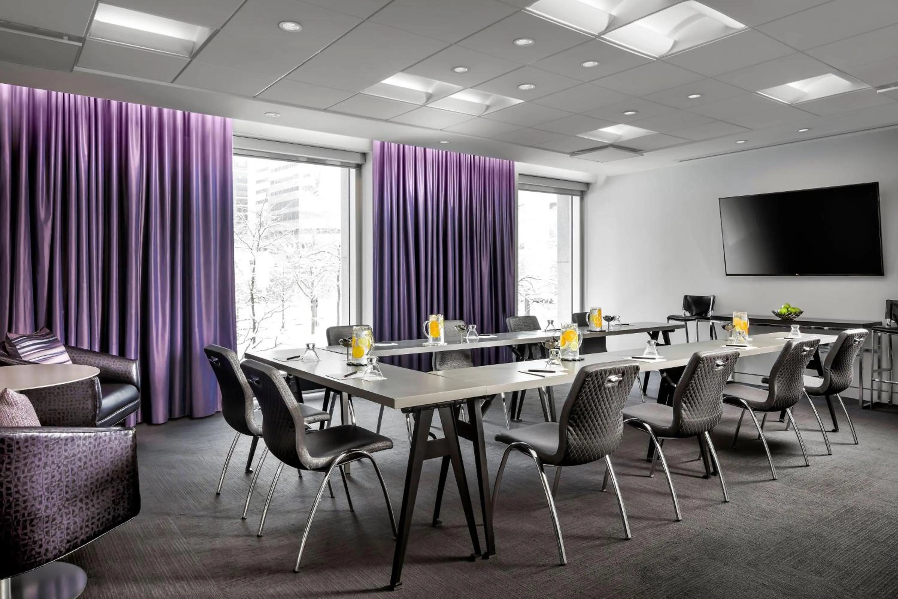 Meeting/conference room in W Montreal