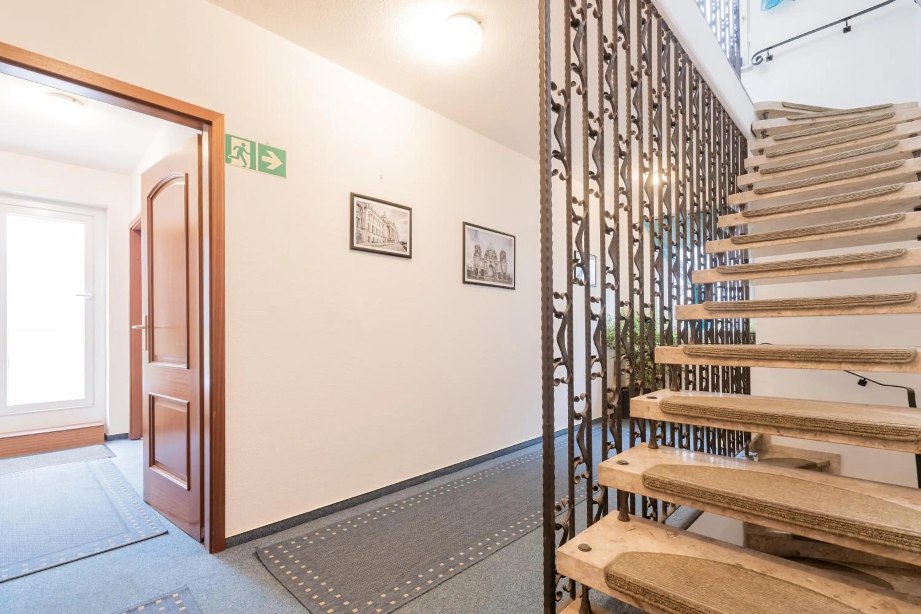 Property building in Hotel Dori´s 108