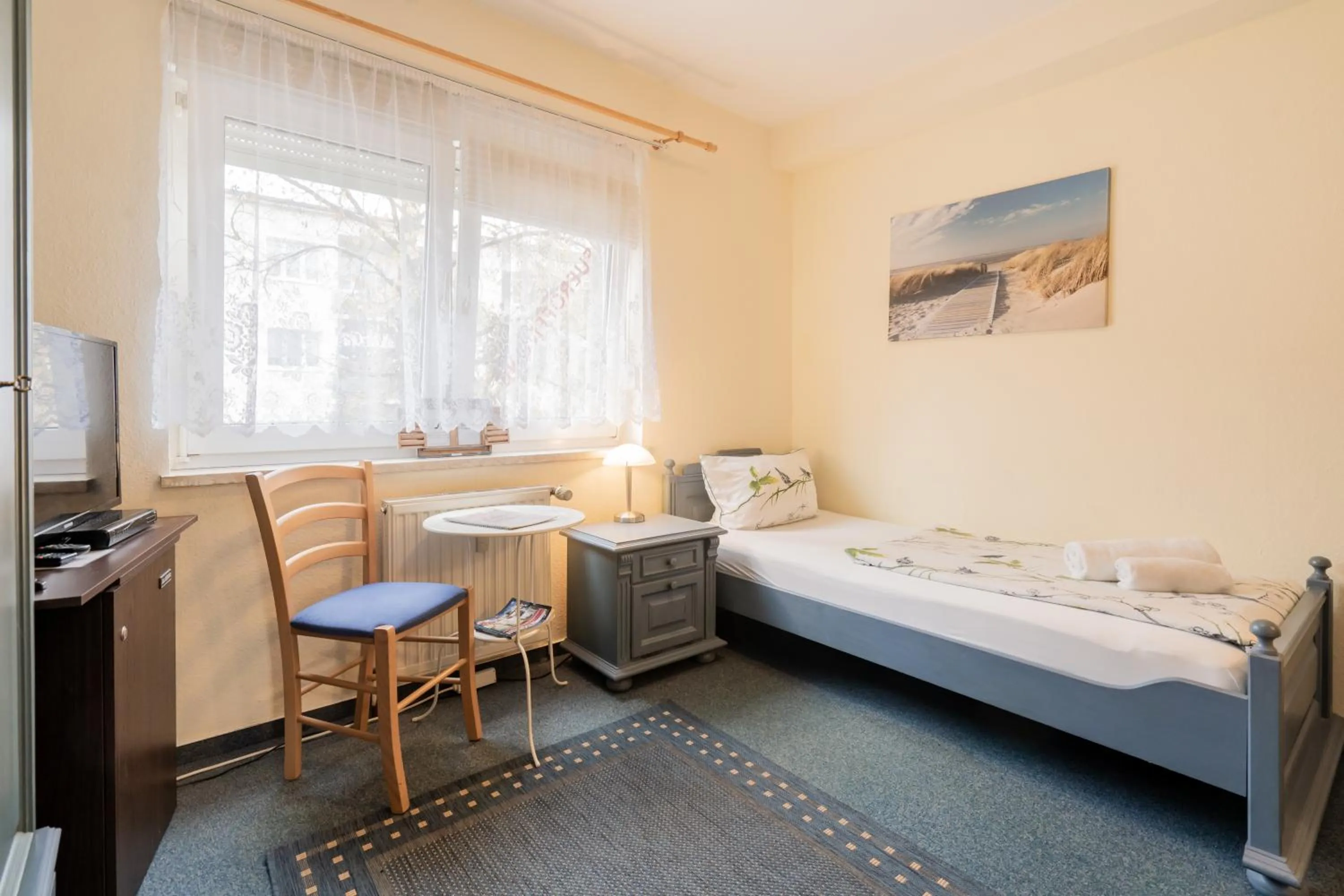 Photo of the whole room in Hotel Dori´s 108