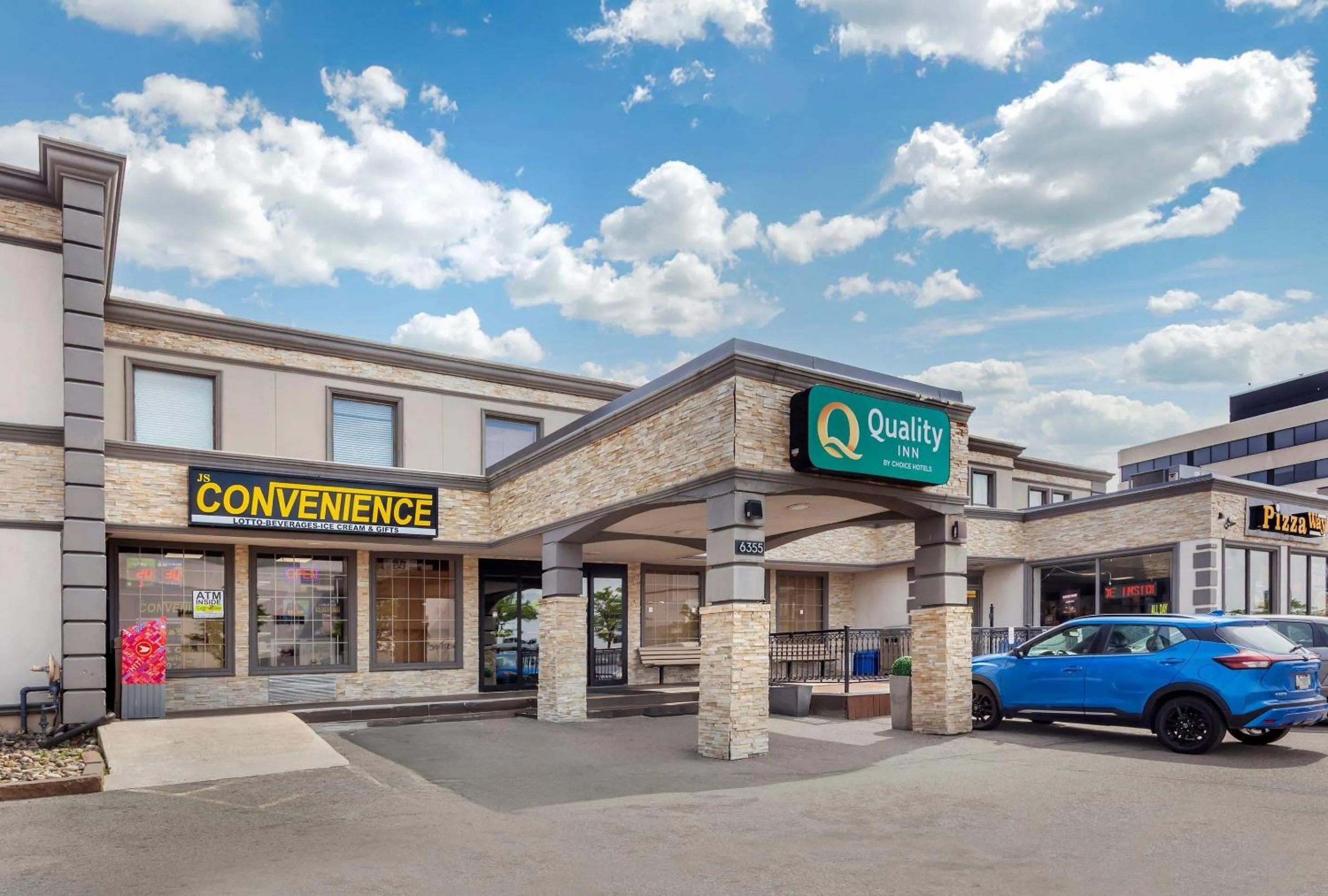 Property building in Quality Inn Toronto Airport