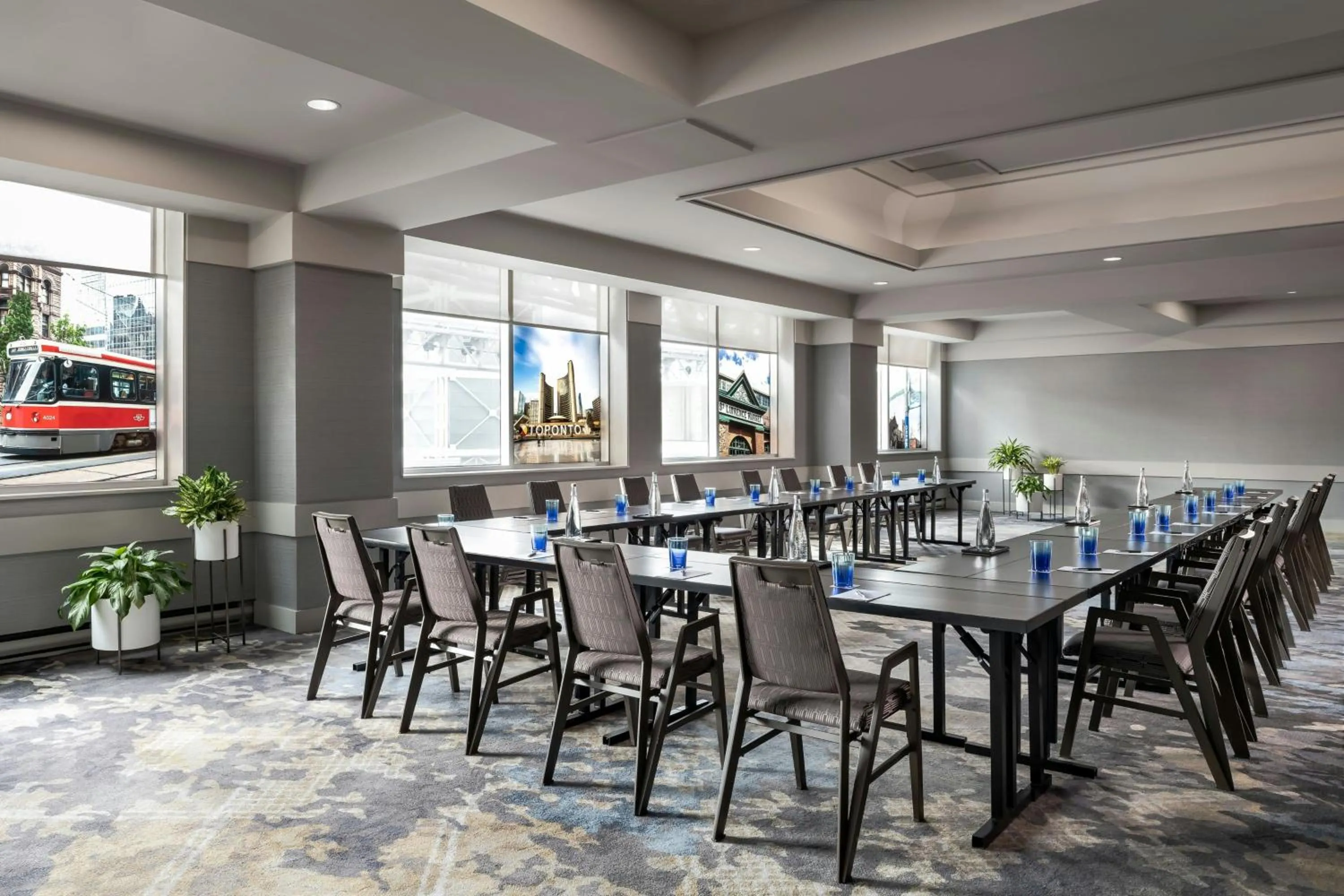 Meeting/conference room in Sheraton Gateway Hotel in Toronto International Airport