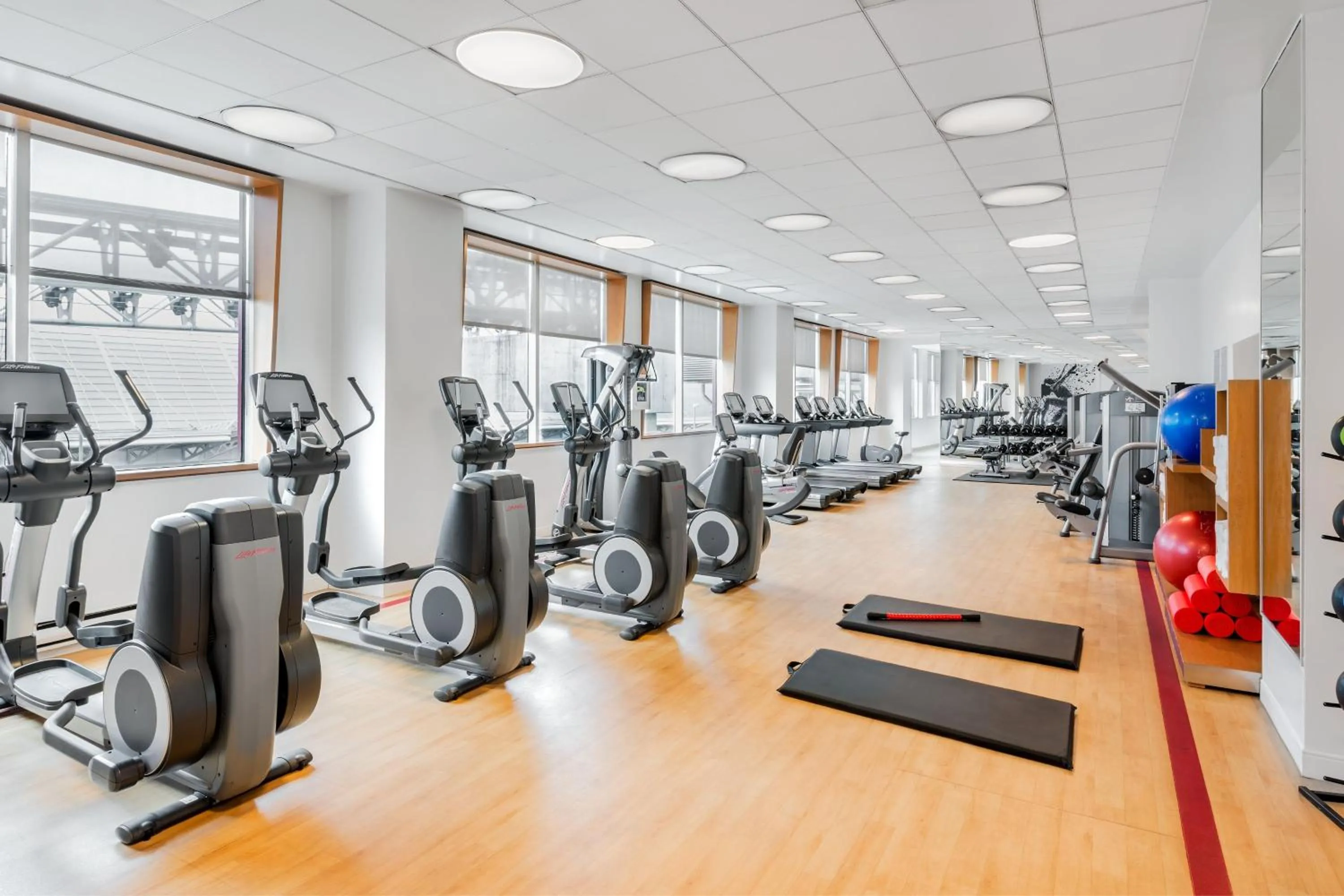 Fitness centre/facilities in Sheraton Gateway Hotel in Toronto International Airport