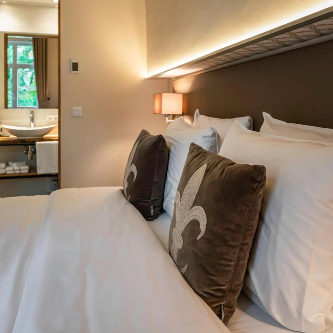 Bed in KerkHotel Biervliet