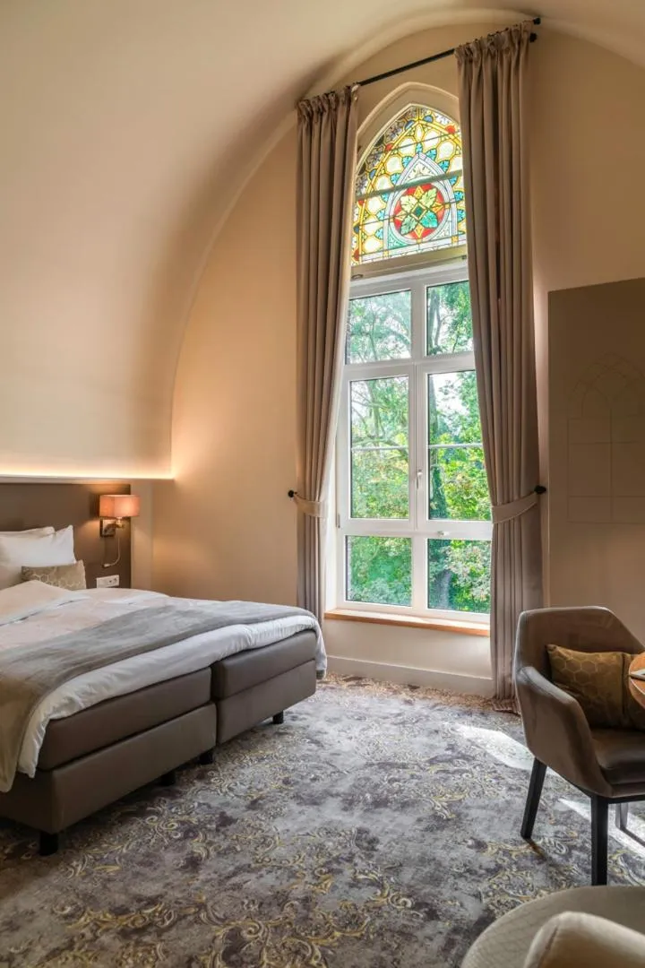 Bed in KerkHotel Biervliet