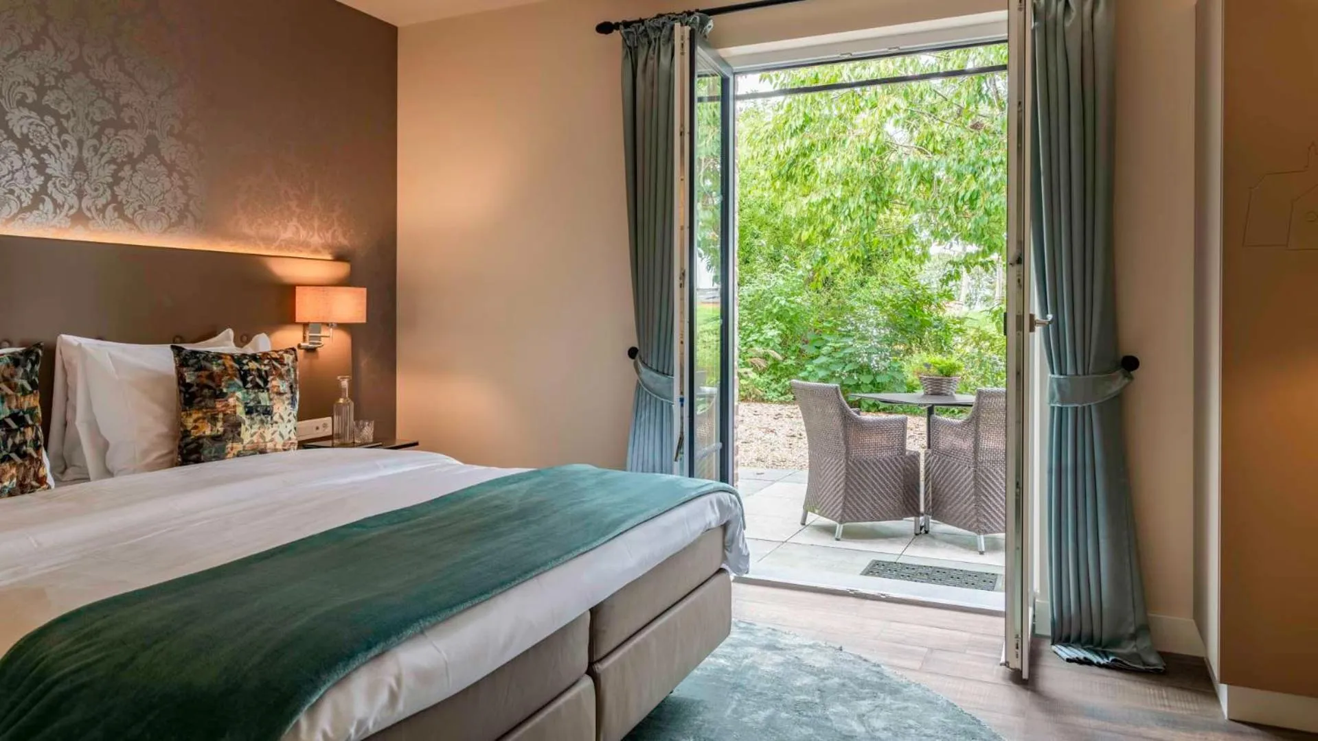 Bed in KerkHotel Biervliet