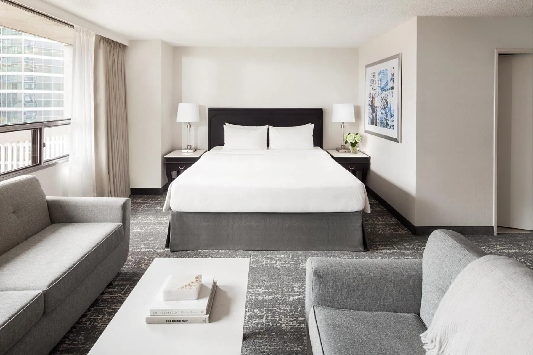 Bed in Chelsea Hotel Toronto