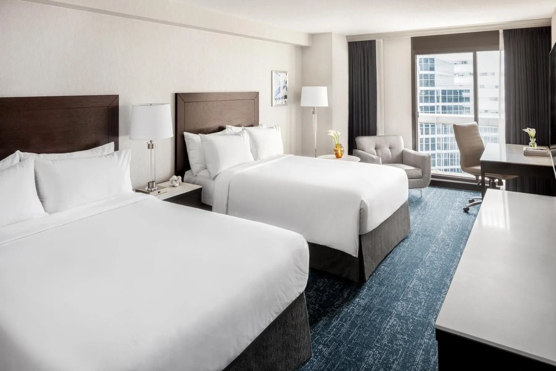 Bed in Chelsea Hotel Toronto