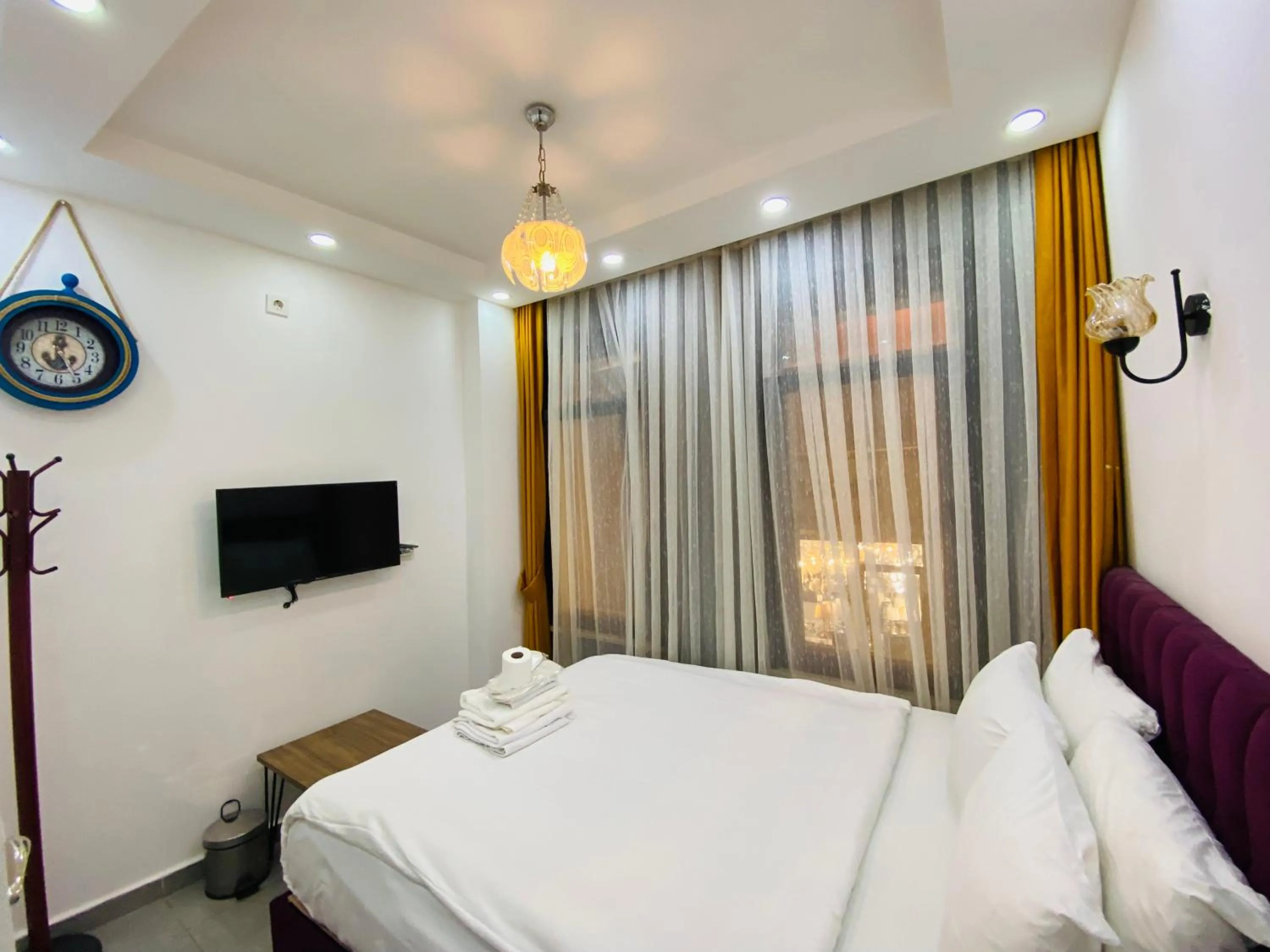 TV and multimedia in Galata Zade Luxury Boutique Hotel