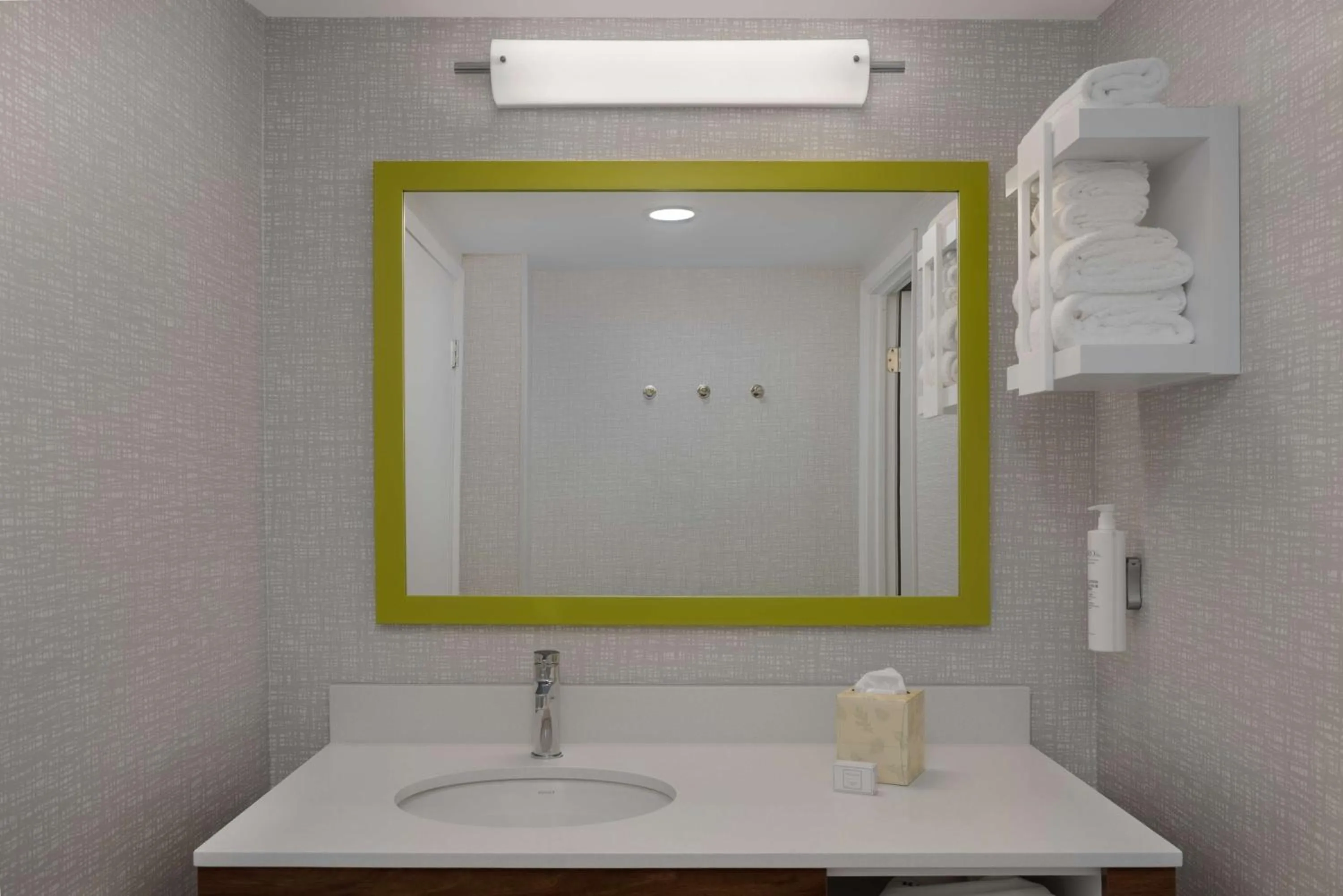 Bathroom in Hampton Inn & Suites by Hilton Toronto Downtown