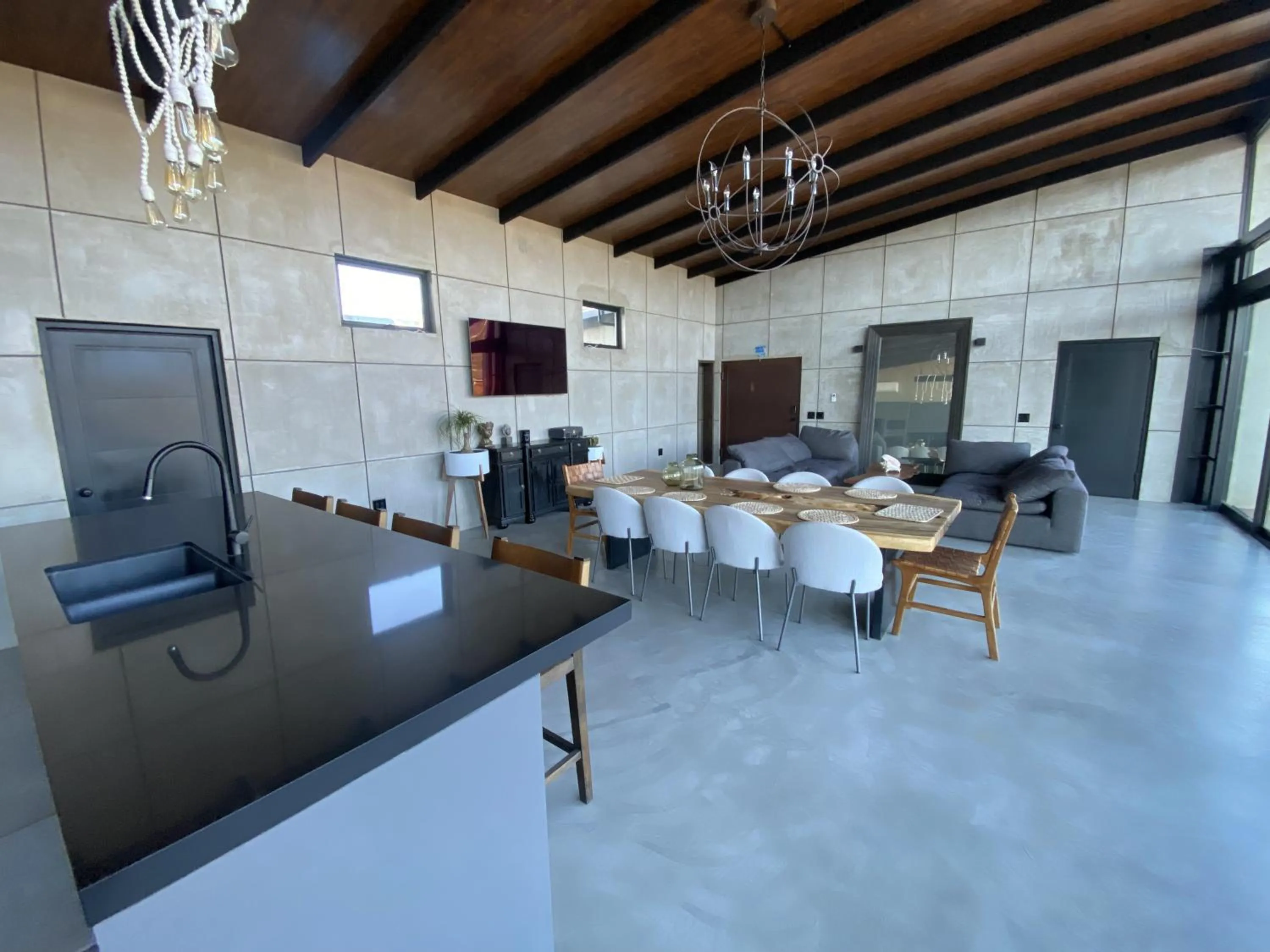 TV and multimedia in Prajna Valle de Guadalupe