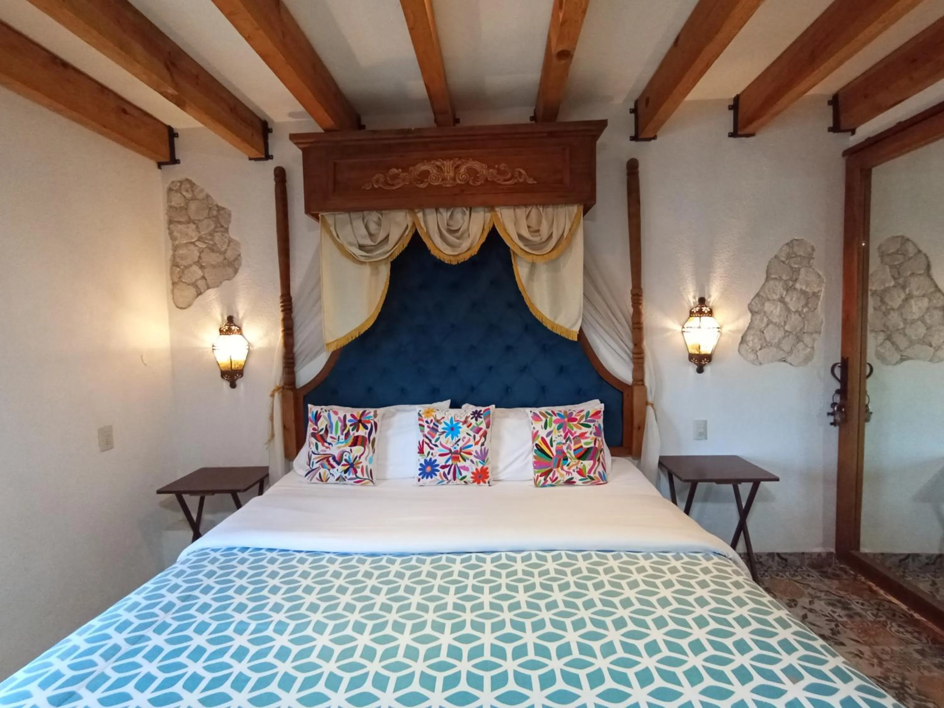 Bed in Alborada Bernal