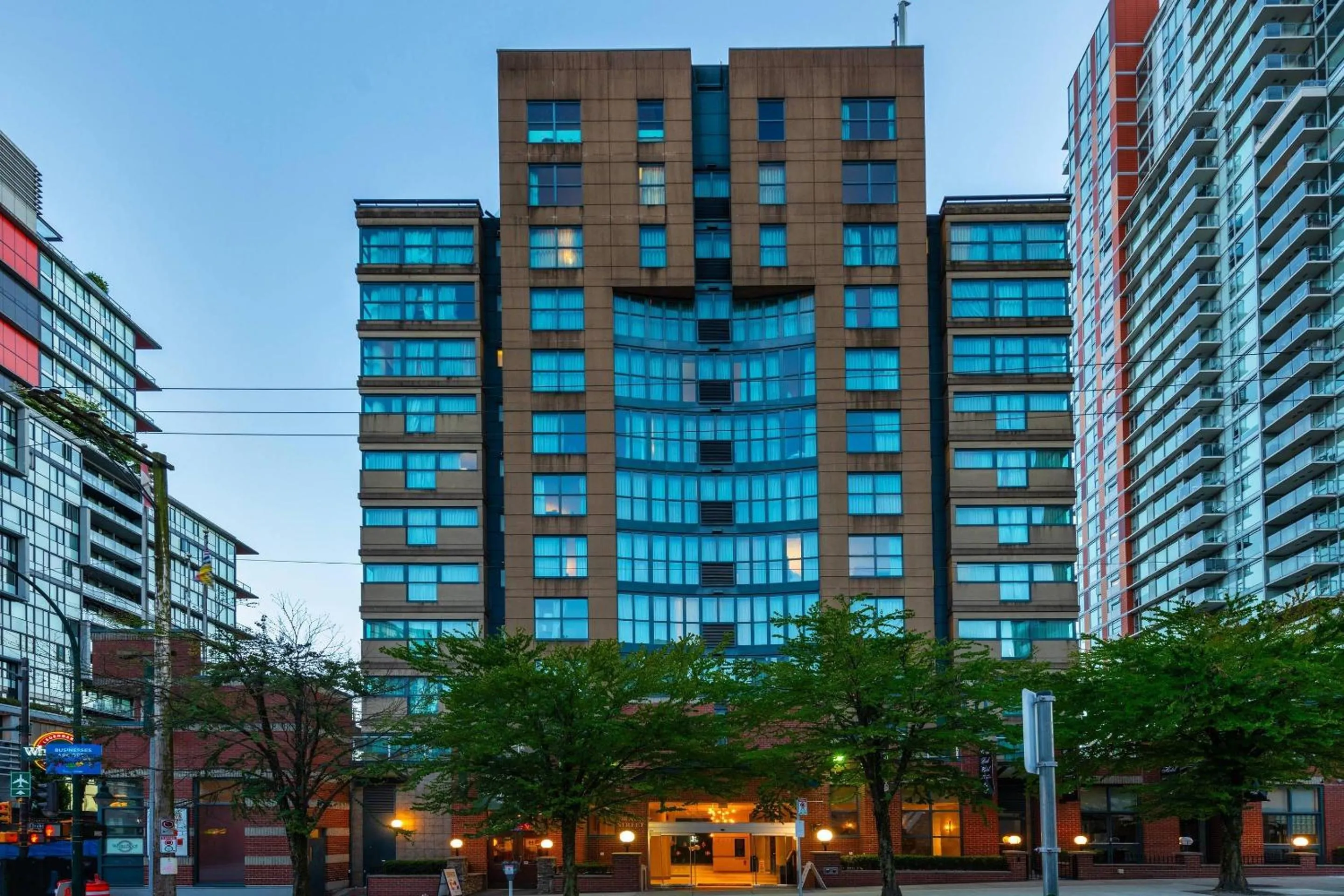 Property building in Grand Park Hotel & Suites Downtown Vancouver, an Ascend Collection Hotel