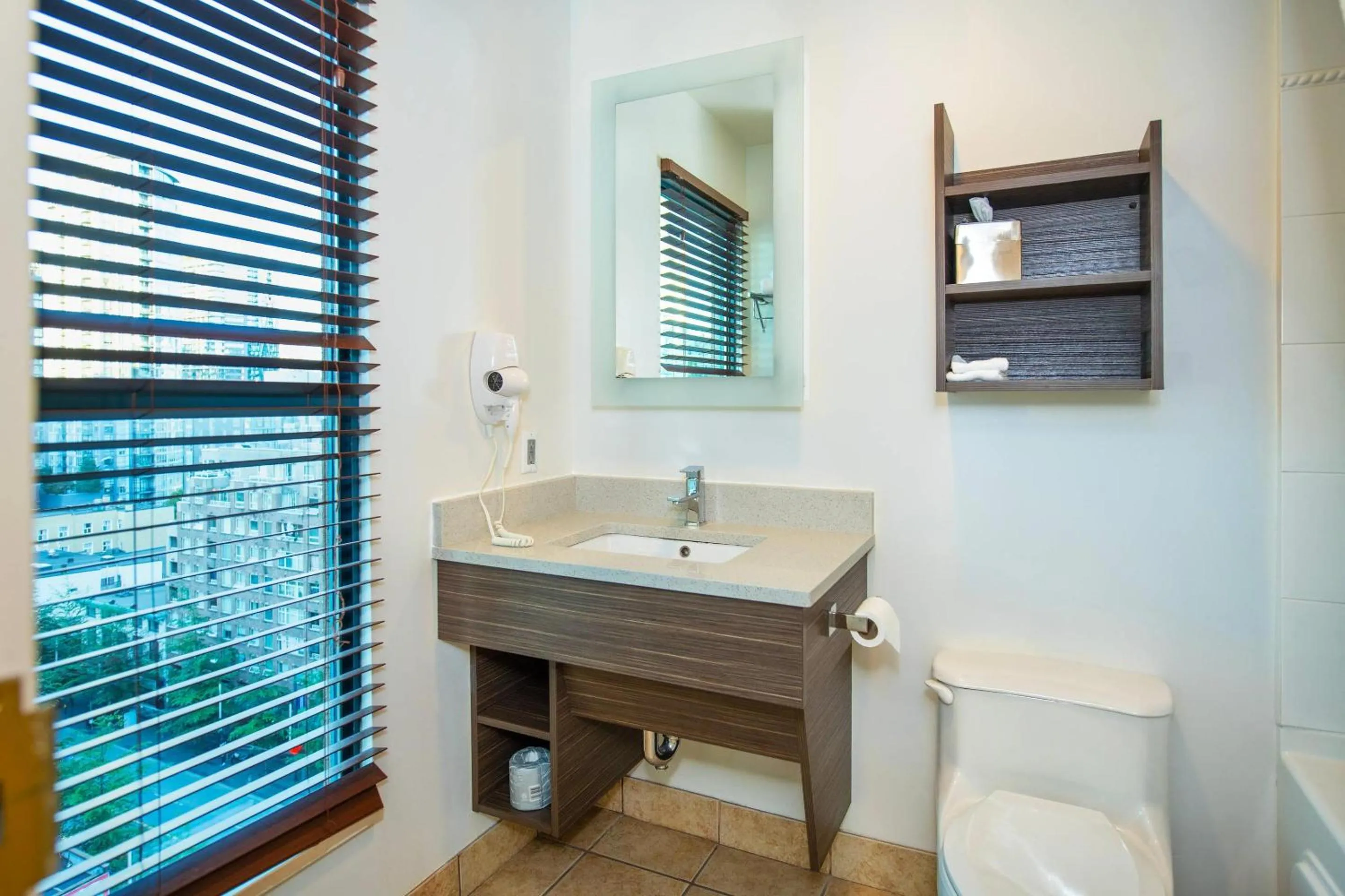 Bedroom in Grand Park Hotel & Suites Downtown Vancouver, an Ascend Collection Hotel