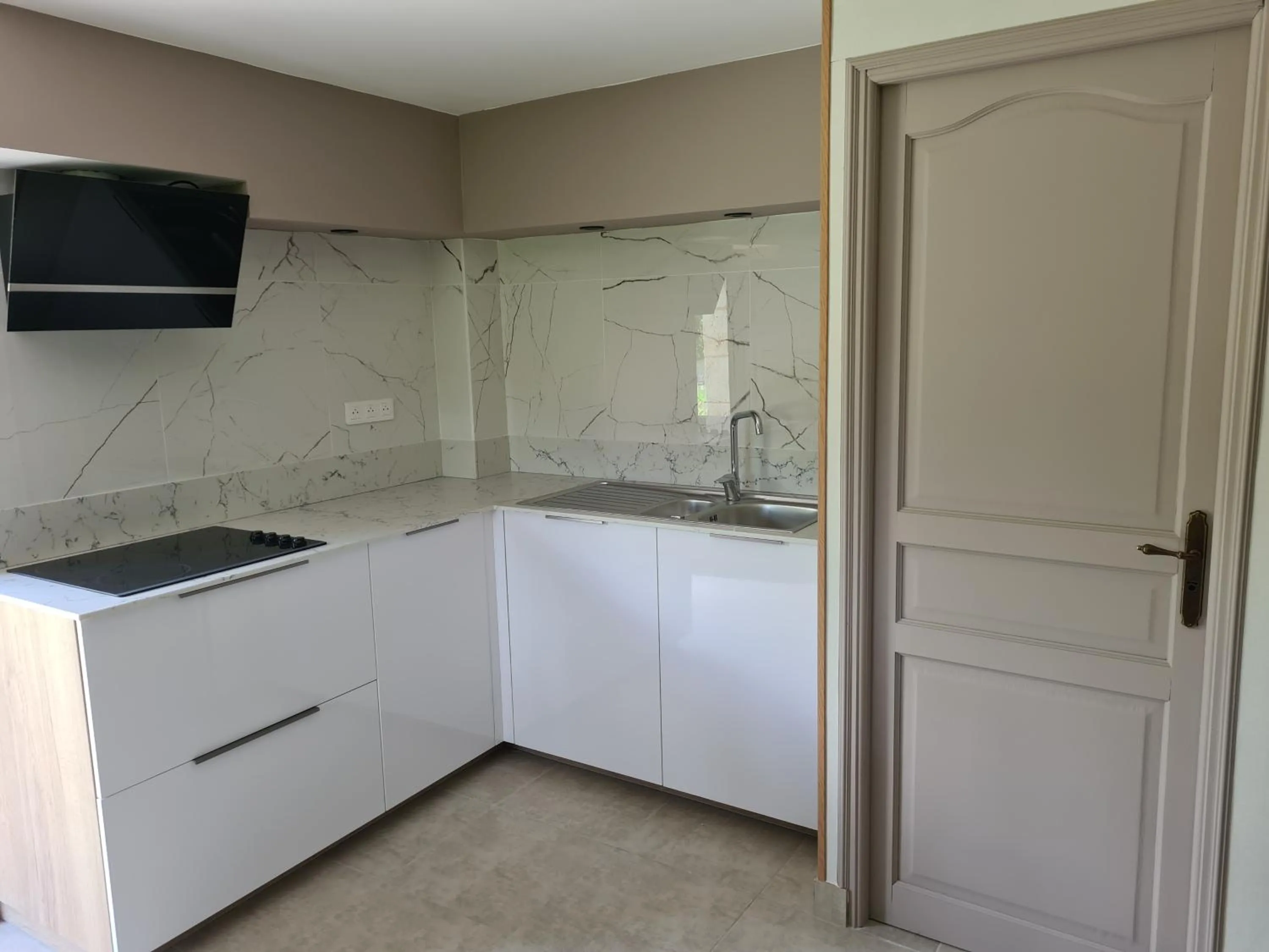 Kitchen or kitchenette in La Maison Thimadaise