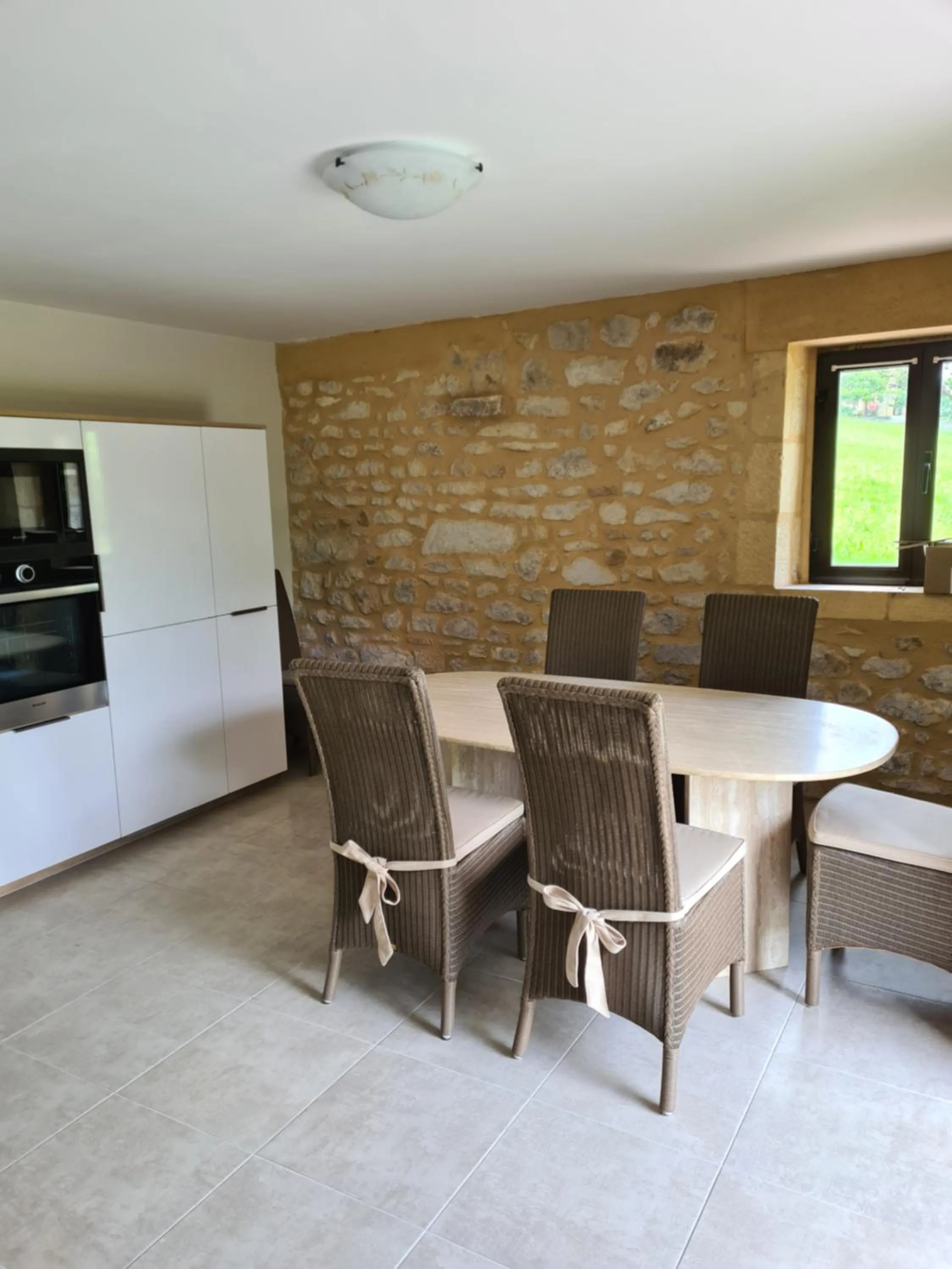 Kitchen or kitchenette in La Maison Thimadaise