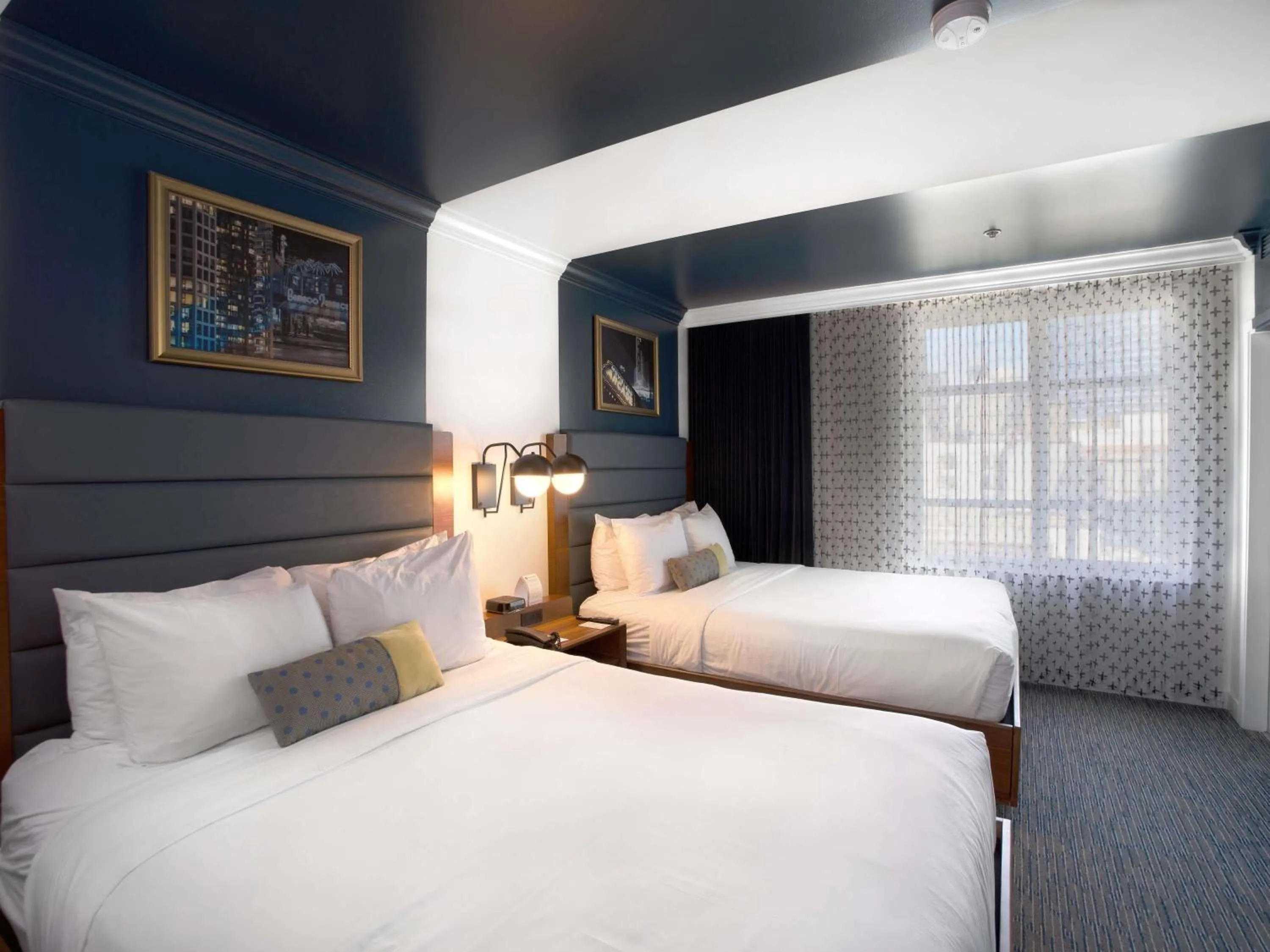 Bedroom, Bed in Hotel Belmont Vancouver - MGallery Collection