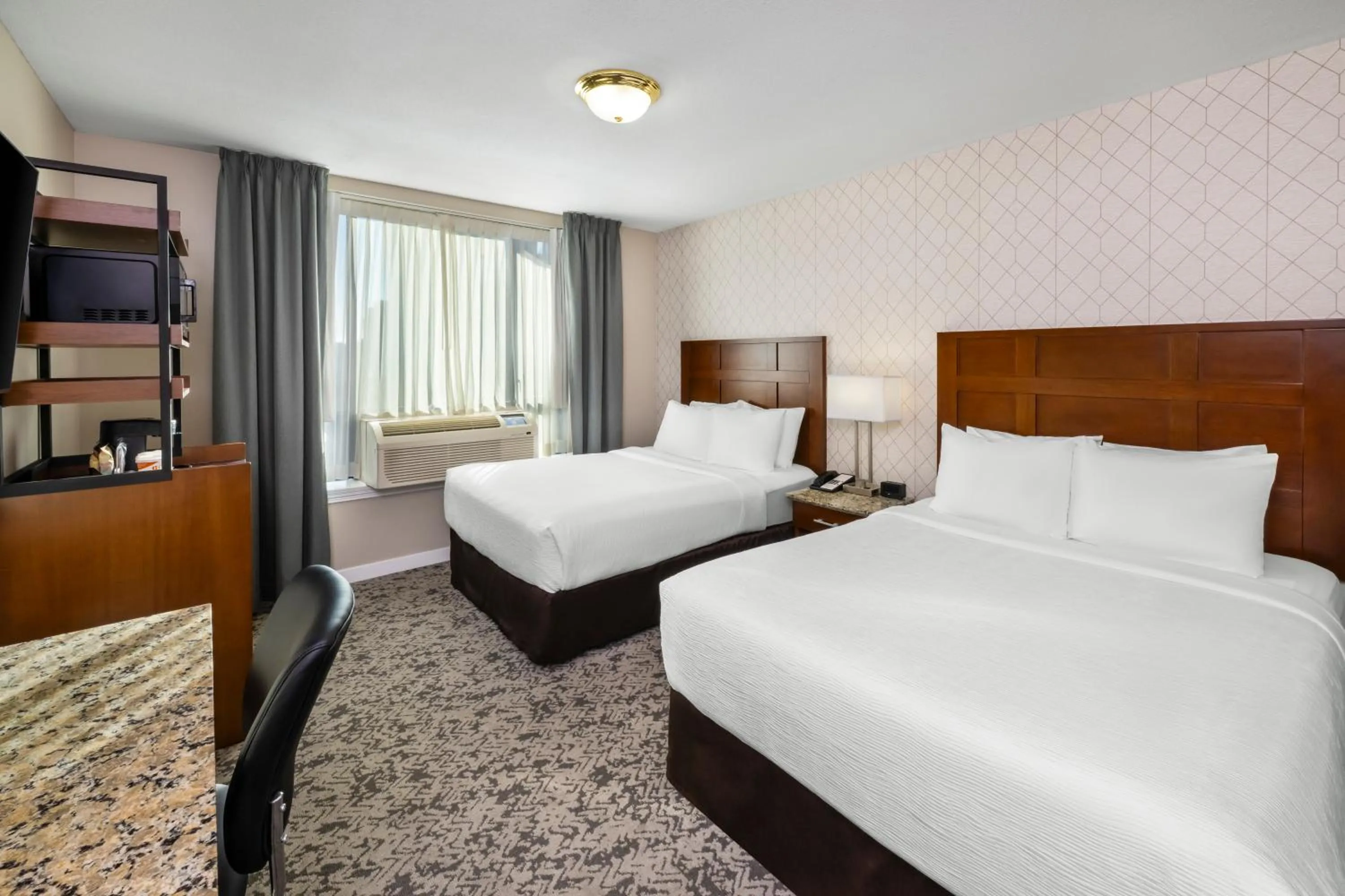 Photo of the whole room, Bed in Quality Inn & Suites