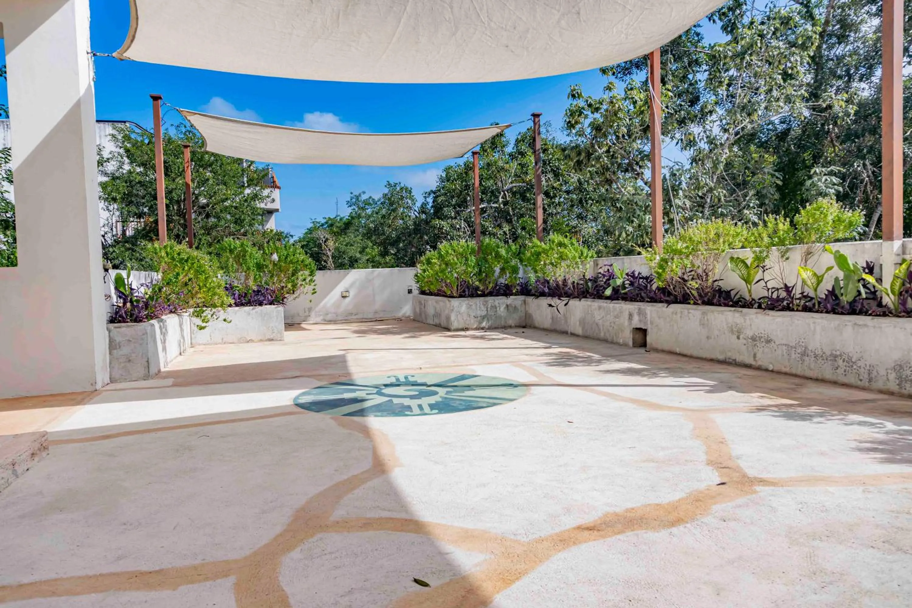 Property building in Niik Tulum