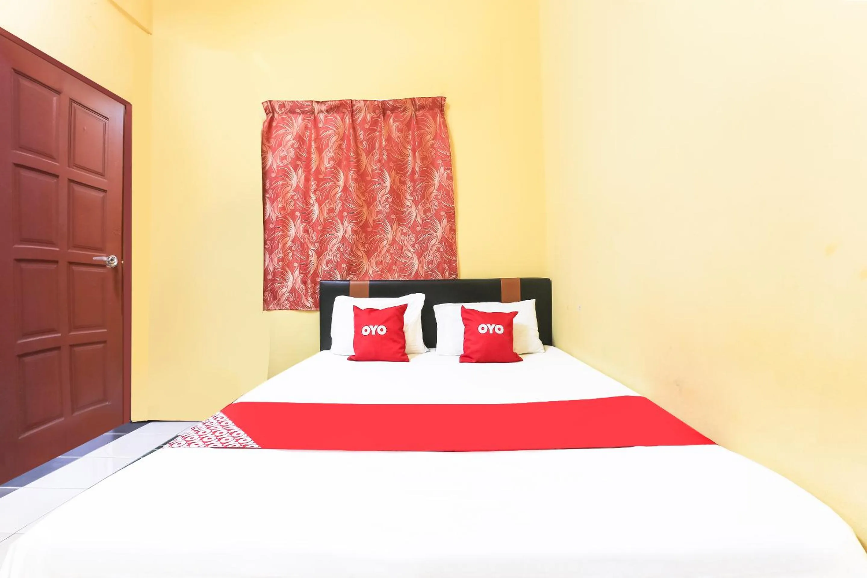 Bedroom in OYO 90321 Hotel Bajet Sri Manal