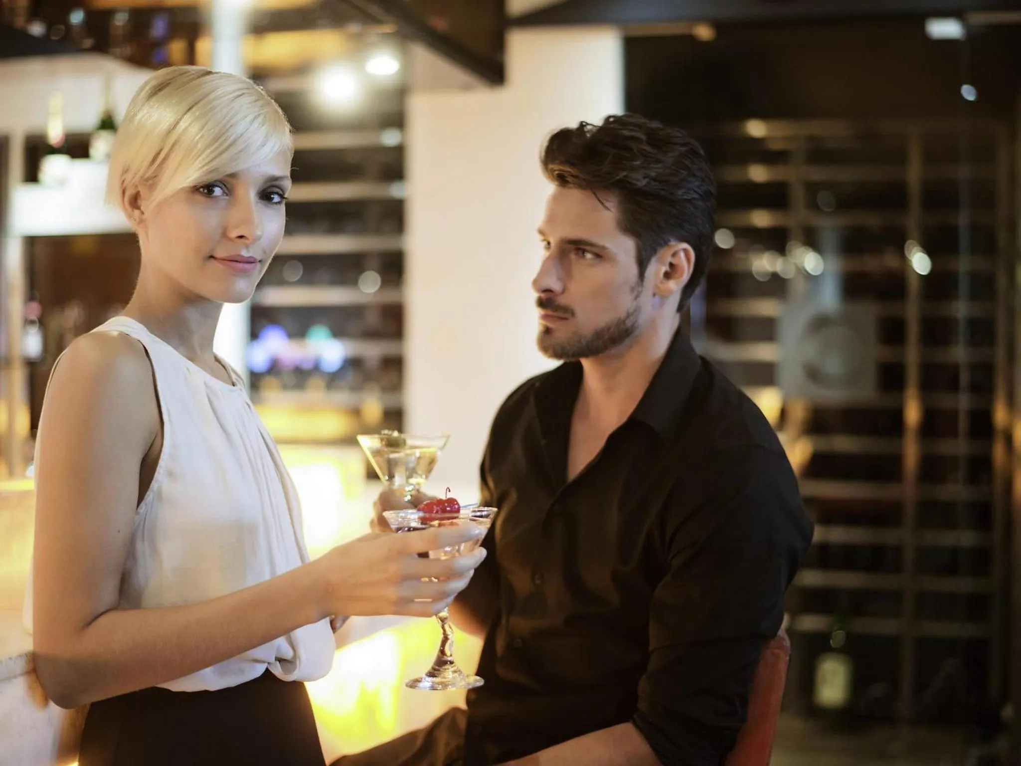 Lounge or bar in Novotel Montreal Center