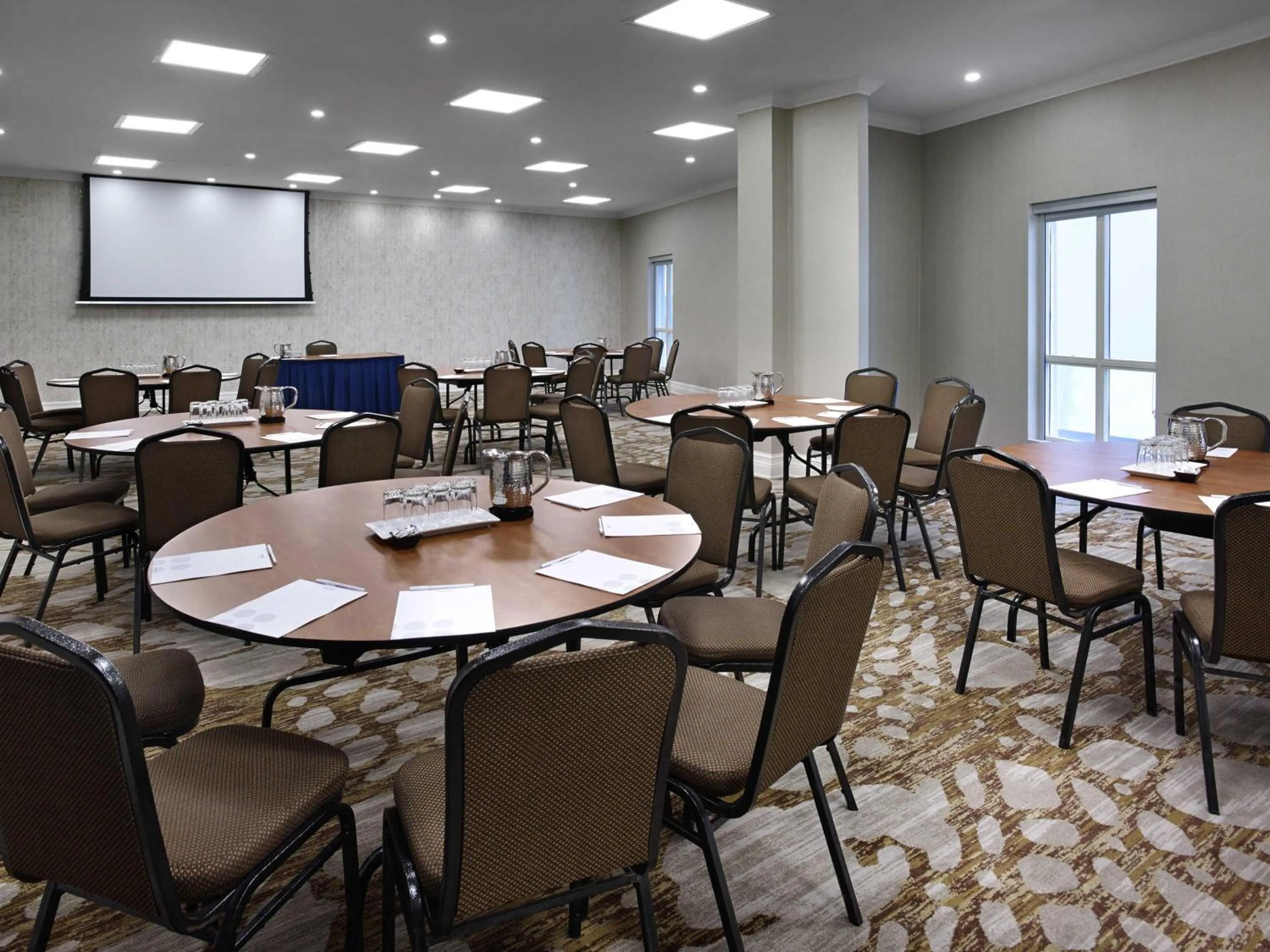 Meeting/conference room in The Novotel Toronto Centre