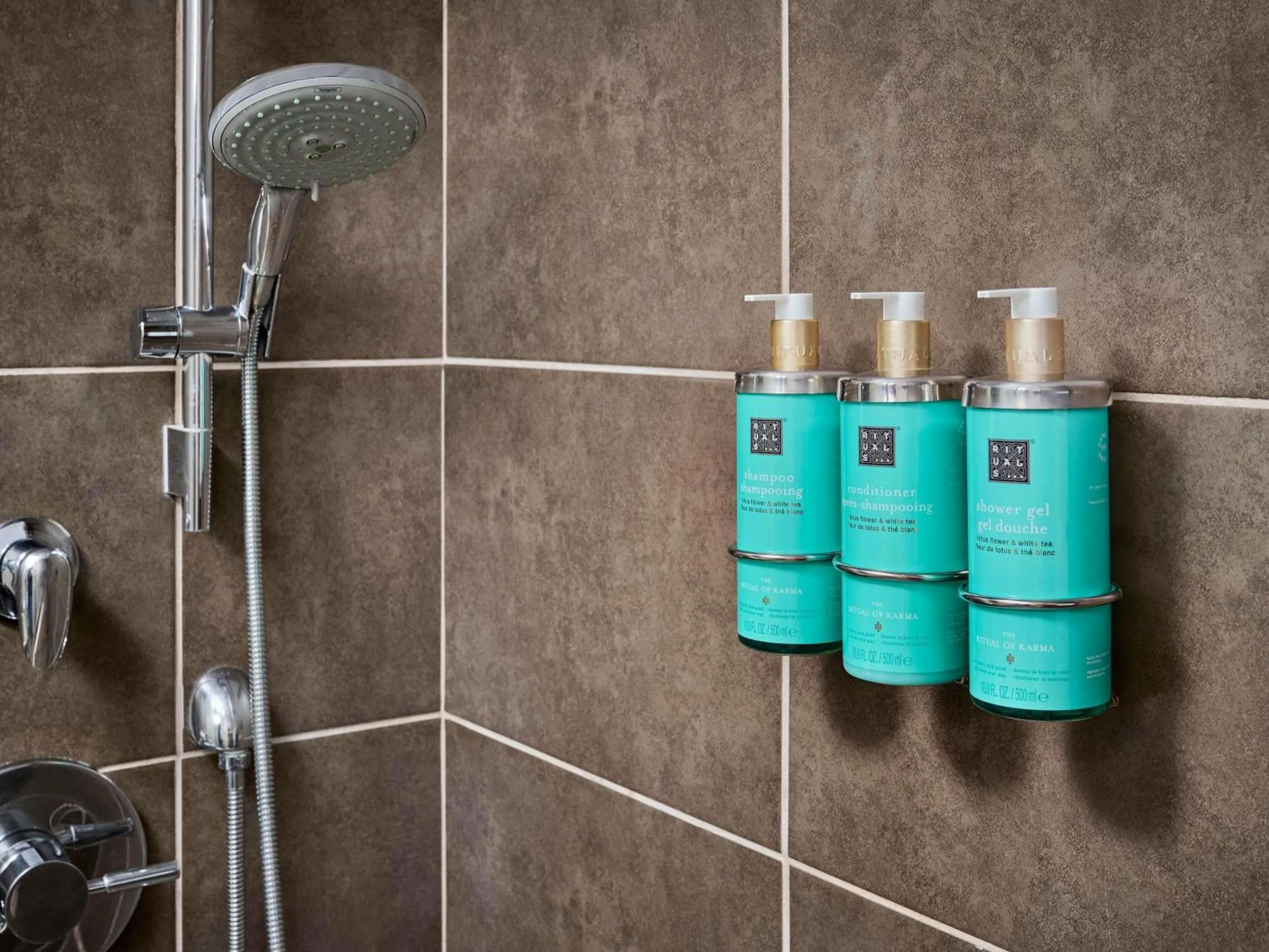 Bedroom in Novotel Toronto North York