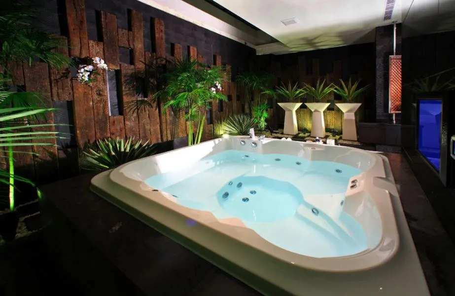 Hot Tub in 總裁行館Motel