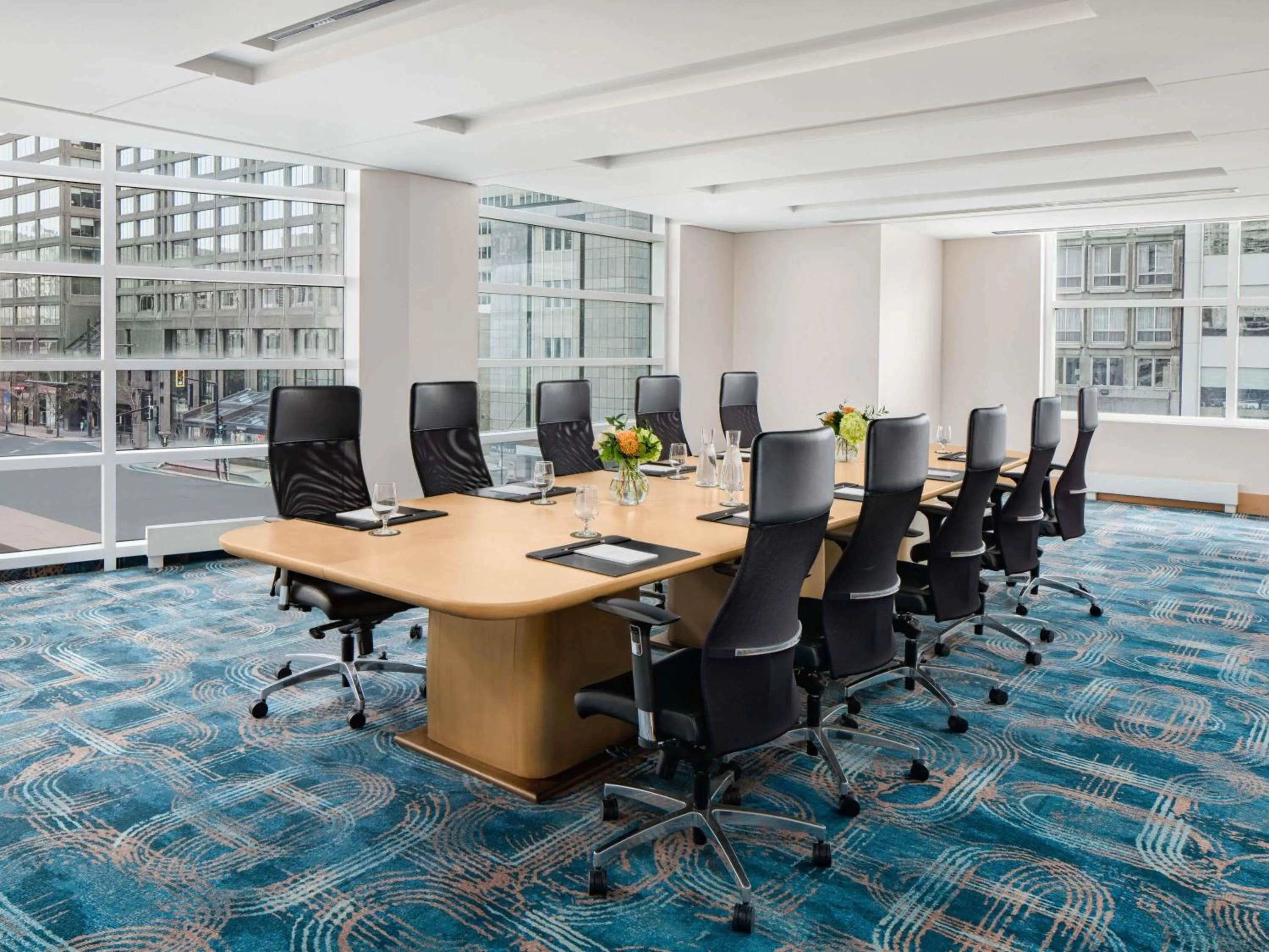 Meeting/conference room in Sofitel Montreal Golden Mile